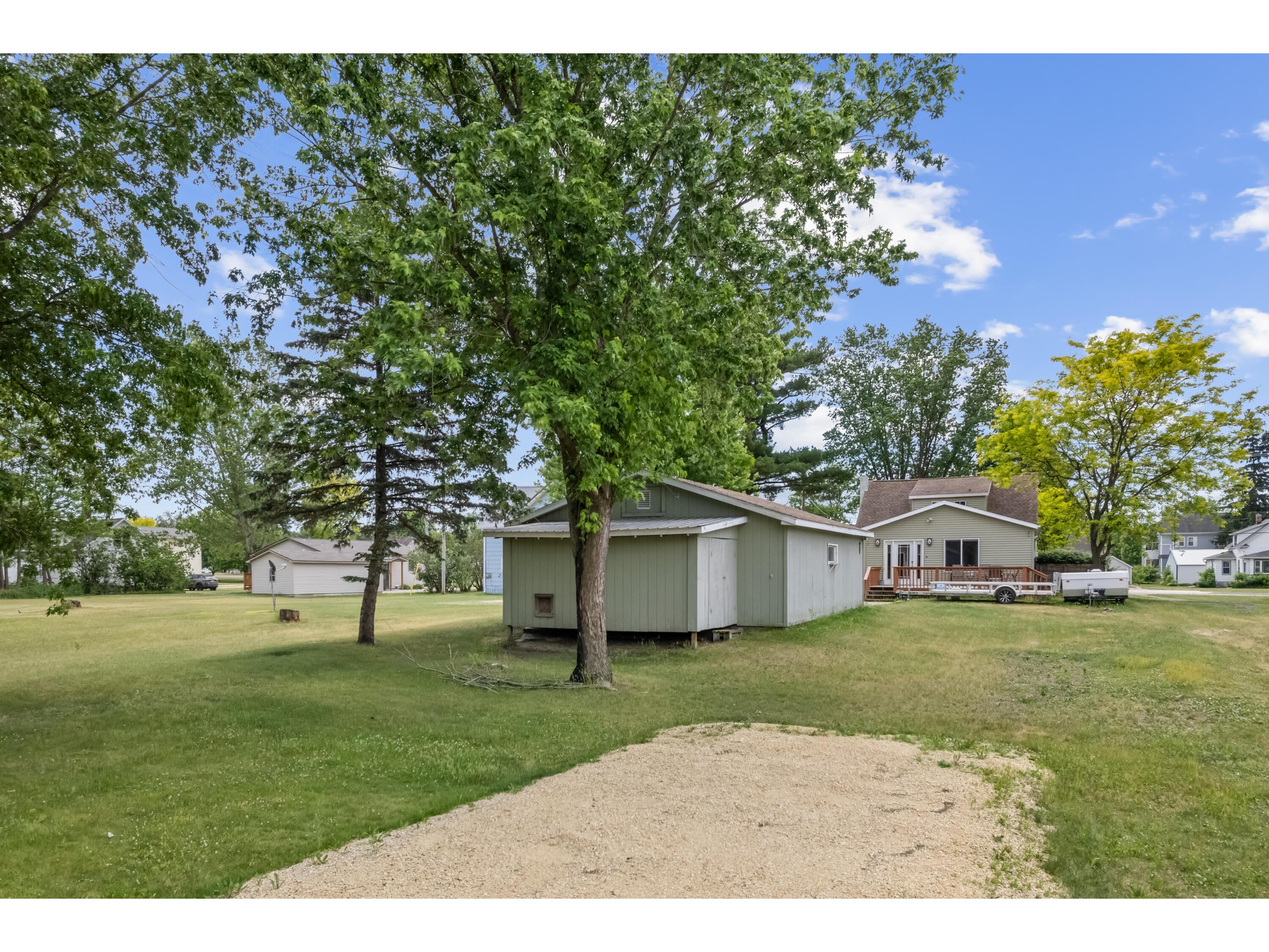 612 E Broadway Blair WI 54616 1965921 image19
