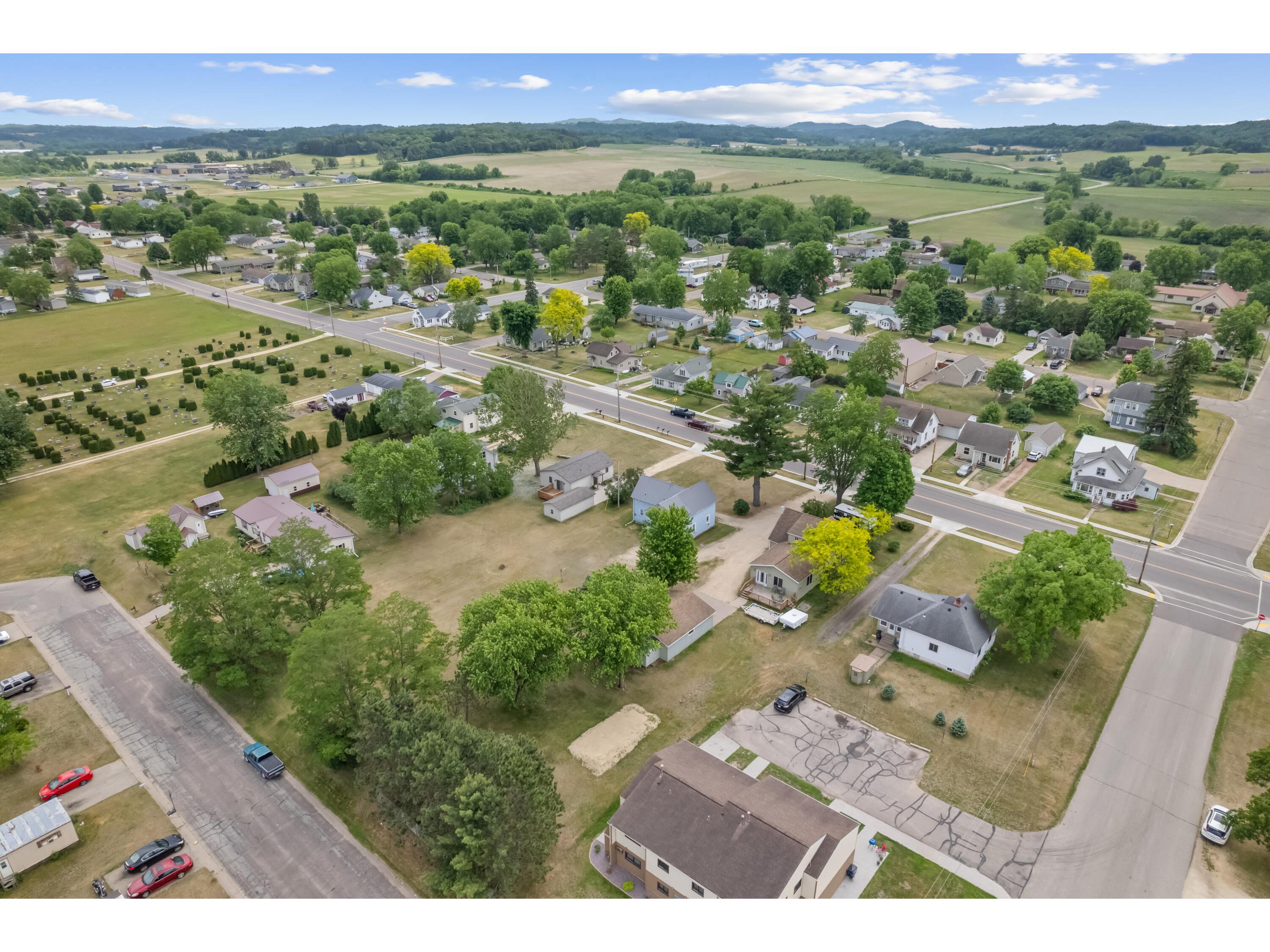 612 E Broadway Blair WI 54616 1965921 image21