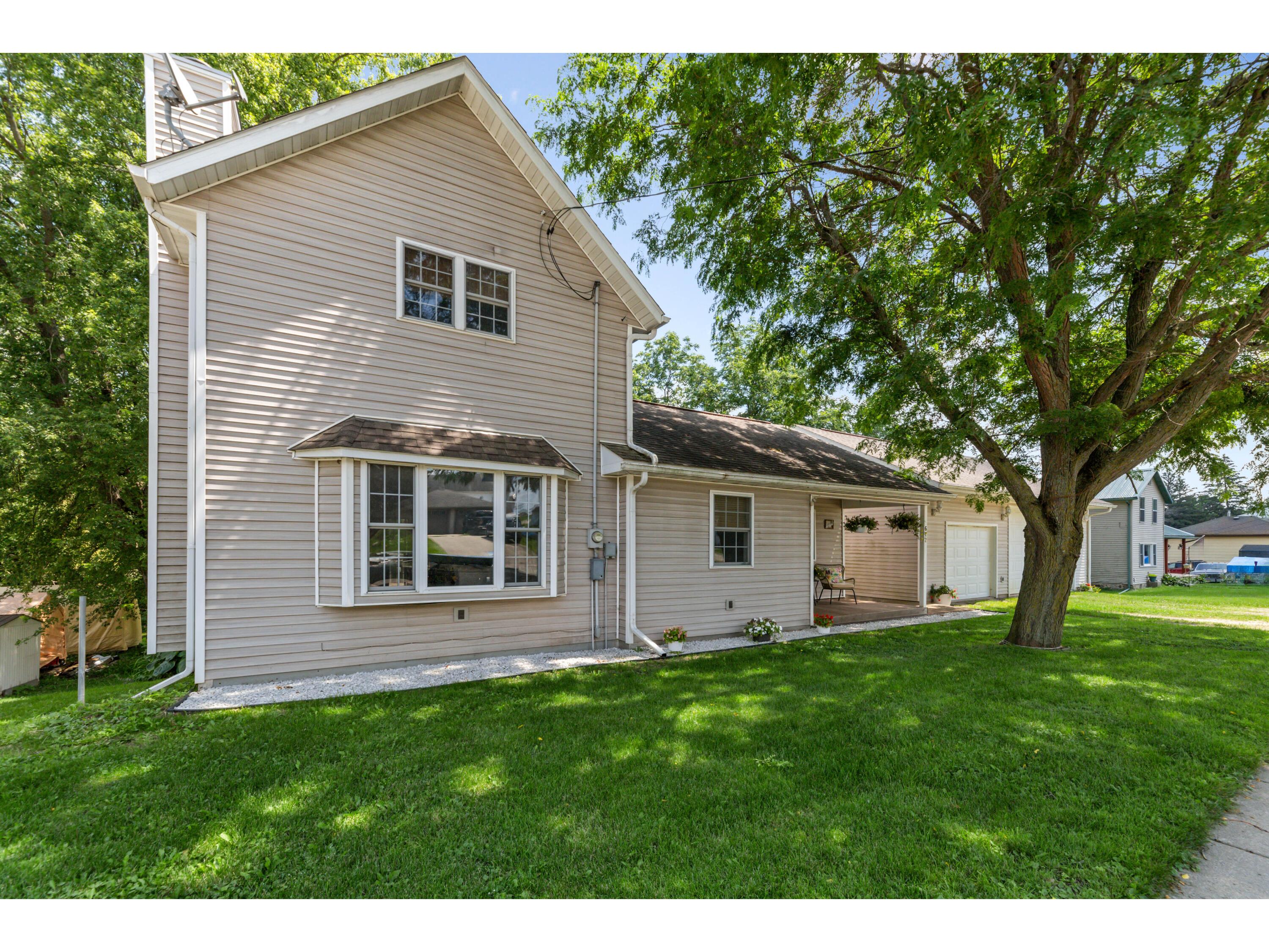 612 Medbury Kendall WI 54638 1883024 image1