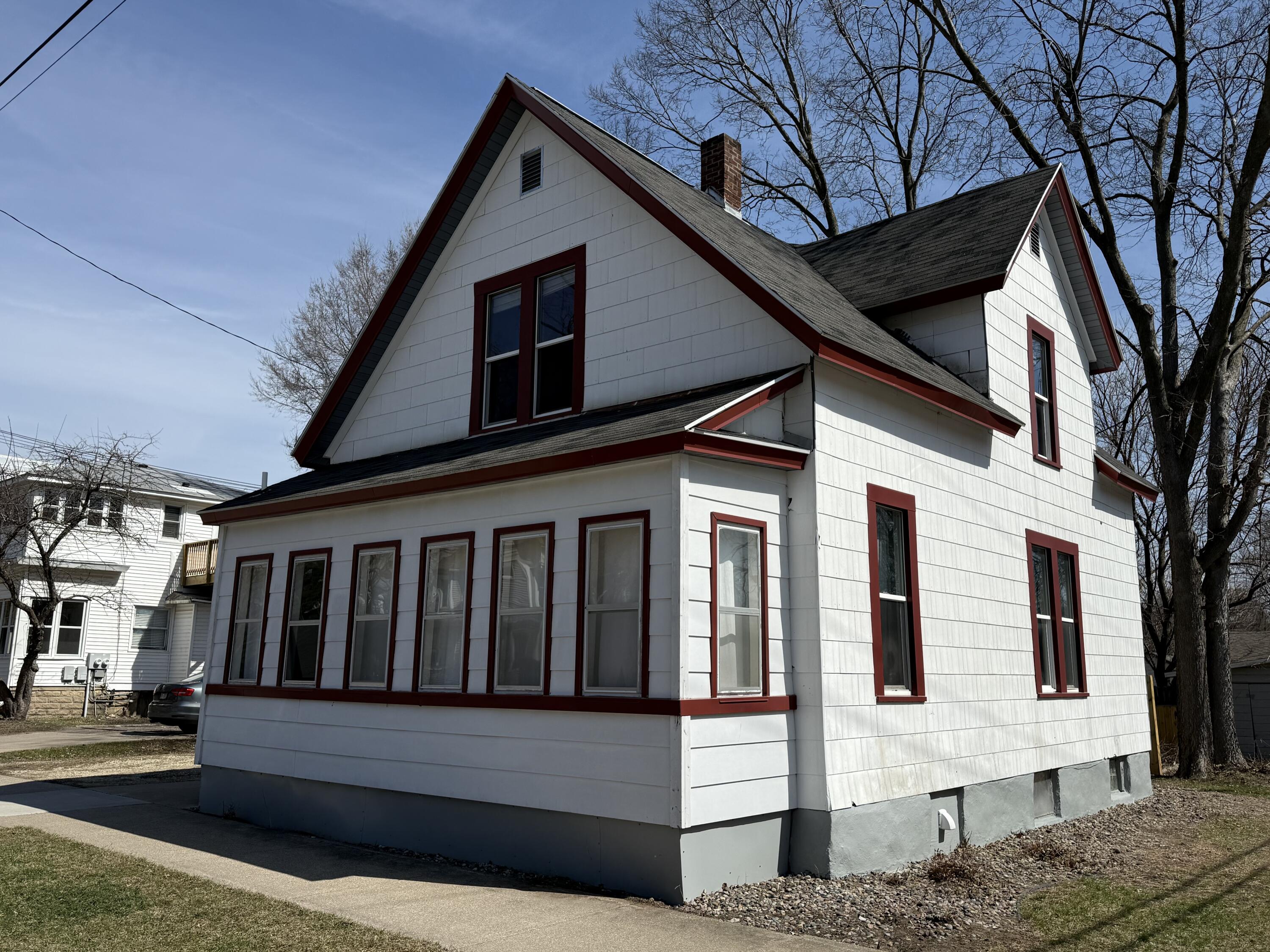 613 17TH #615 La Crosse WI 54601 1955795 image1
