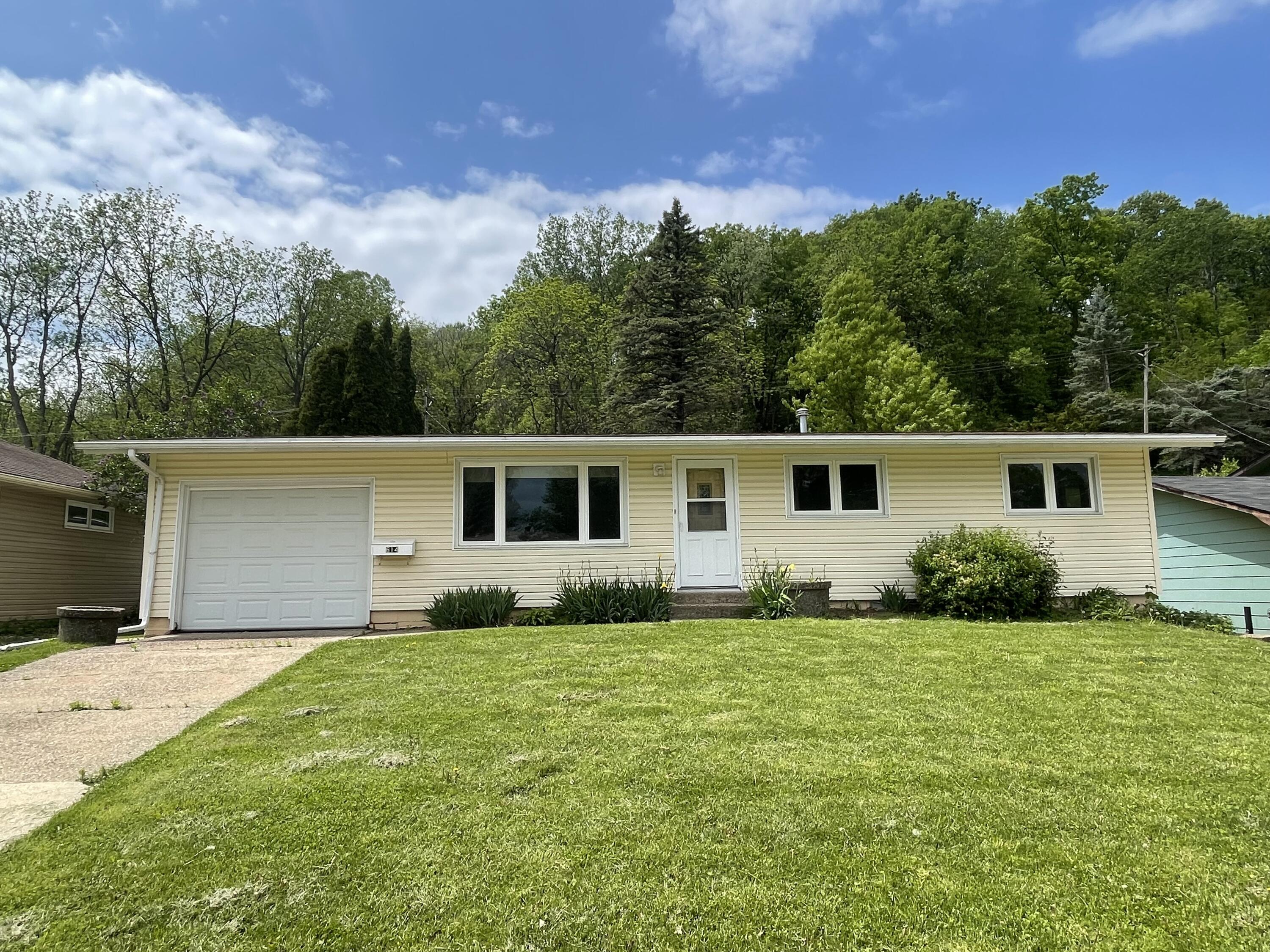 614 Larch, La Crescent, MN, 55947 MLS 1866202 Edina Realty