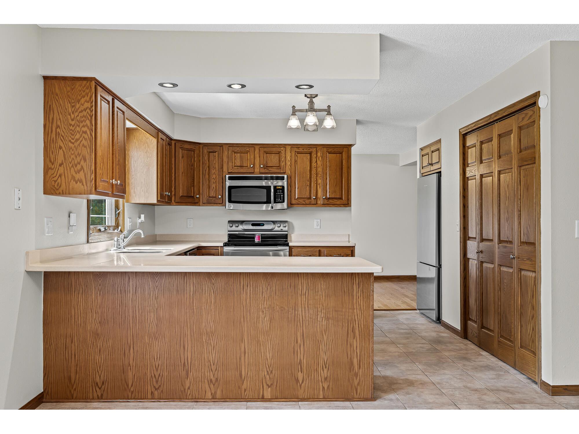 616 Grove Onalaska WI 54650 1970622 image10