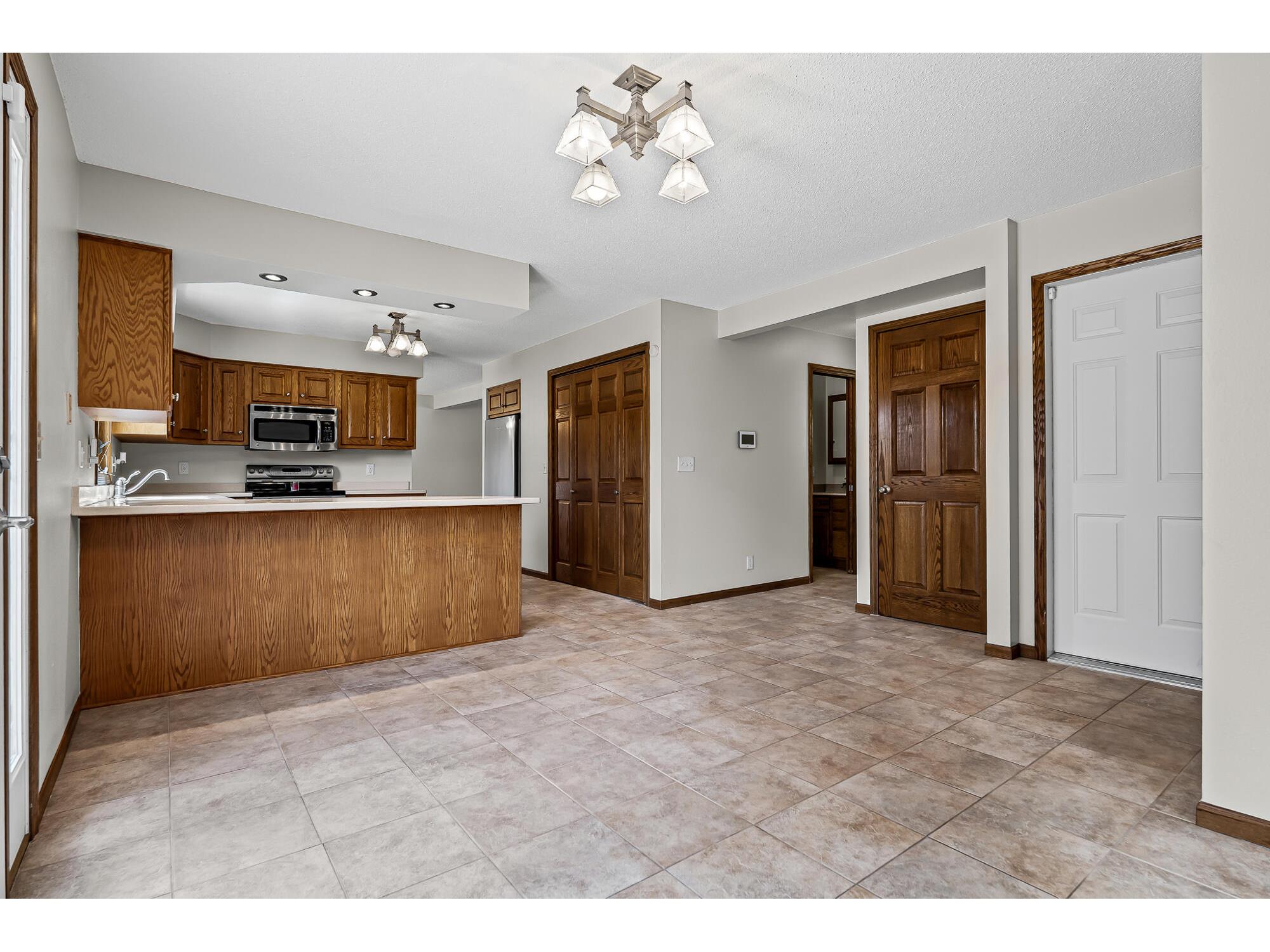 616 Grove Onalaska WI 54650 1970622 image13