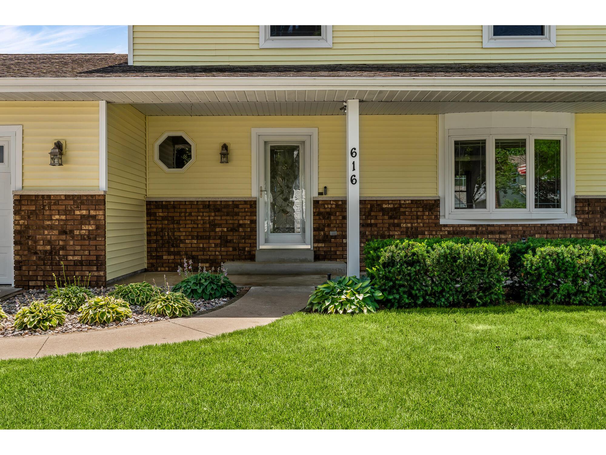 616 Grove Onalaska WI 54650 1970622 image2