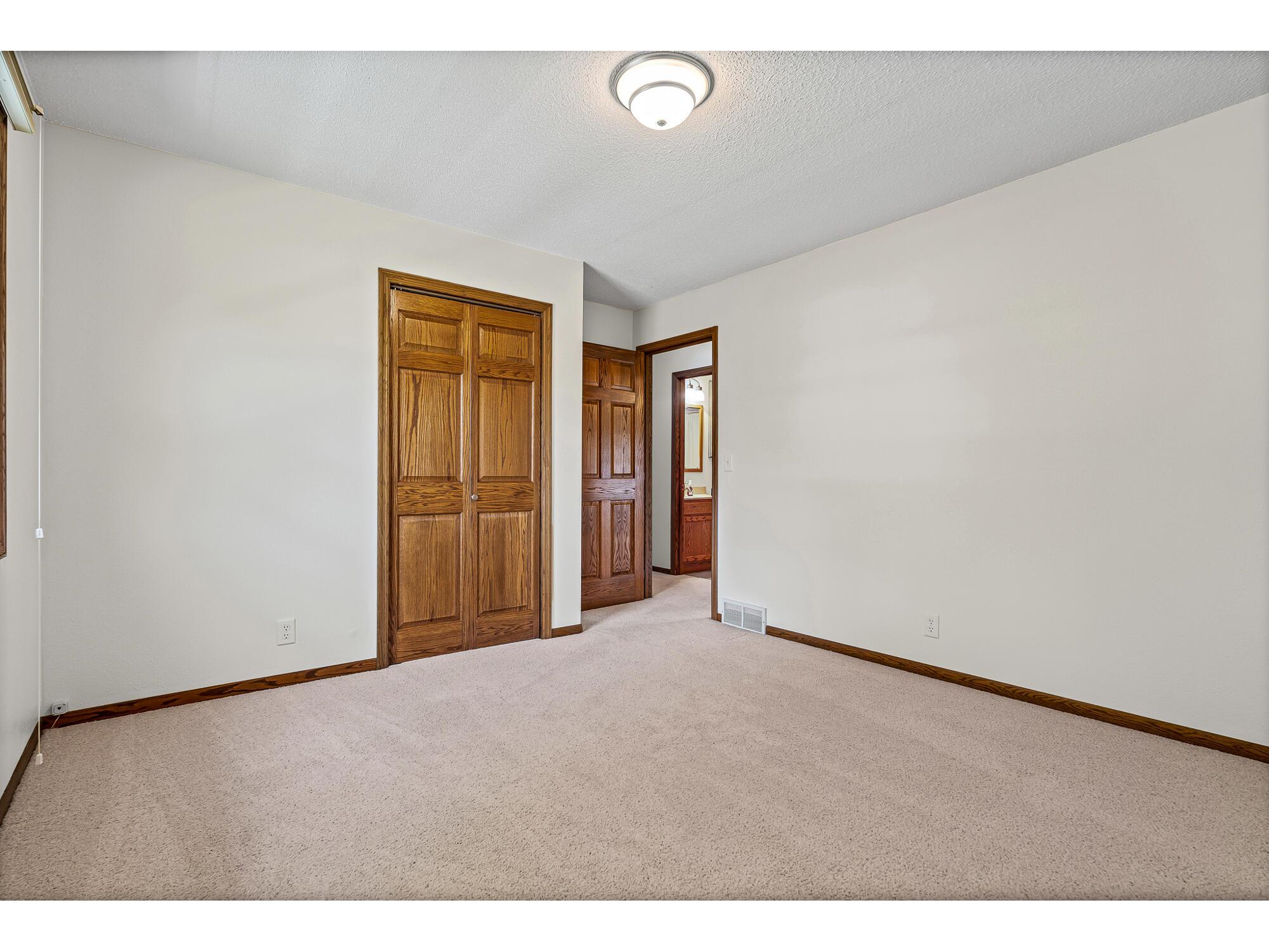 616 Grove Onalaska WI 54650 1970622 image28