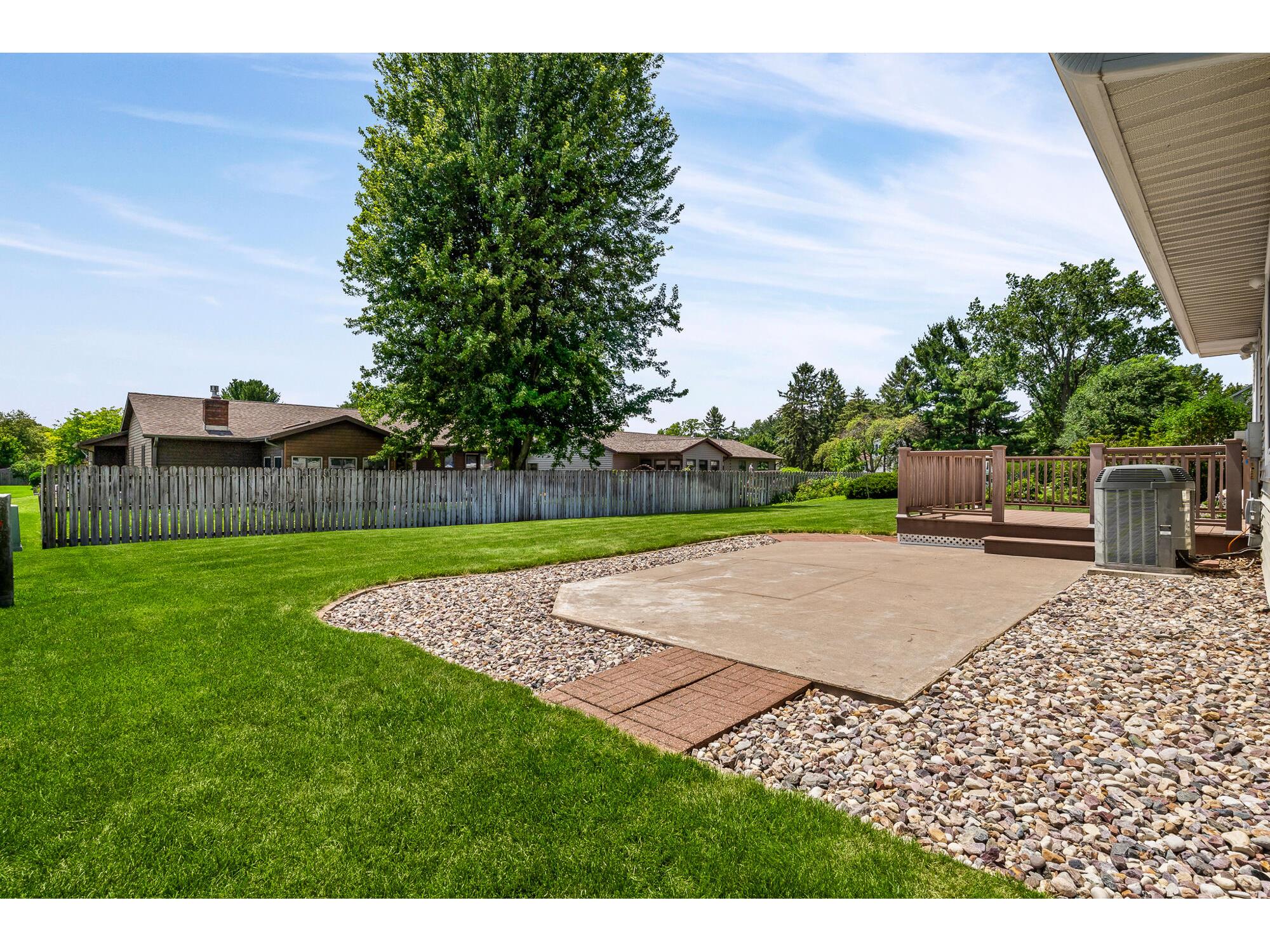616 Grove Onalaska WI 54650 1970622 image34