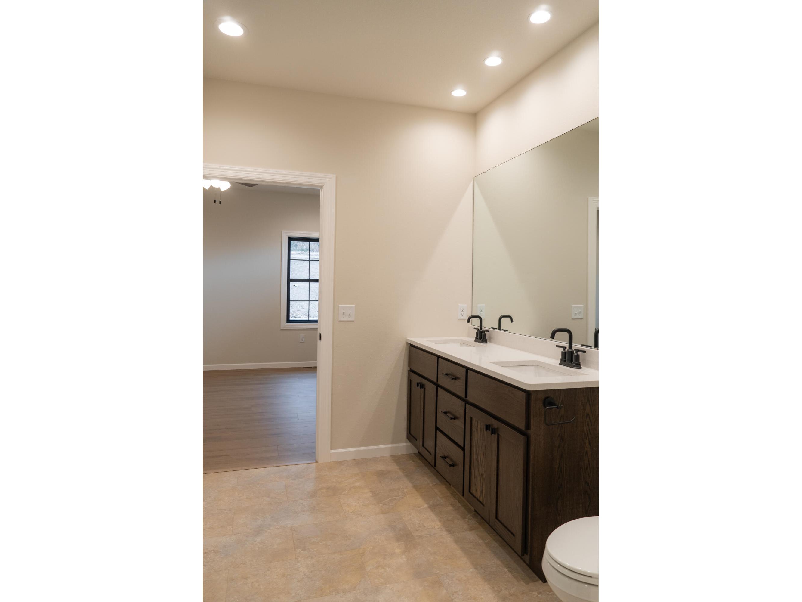 619 Johnson Onalaska WI 54650 1945668 image17