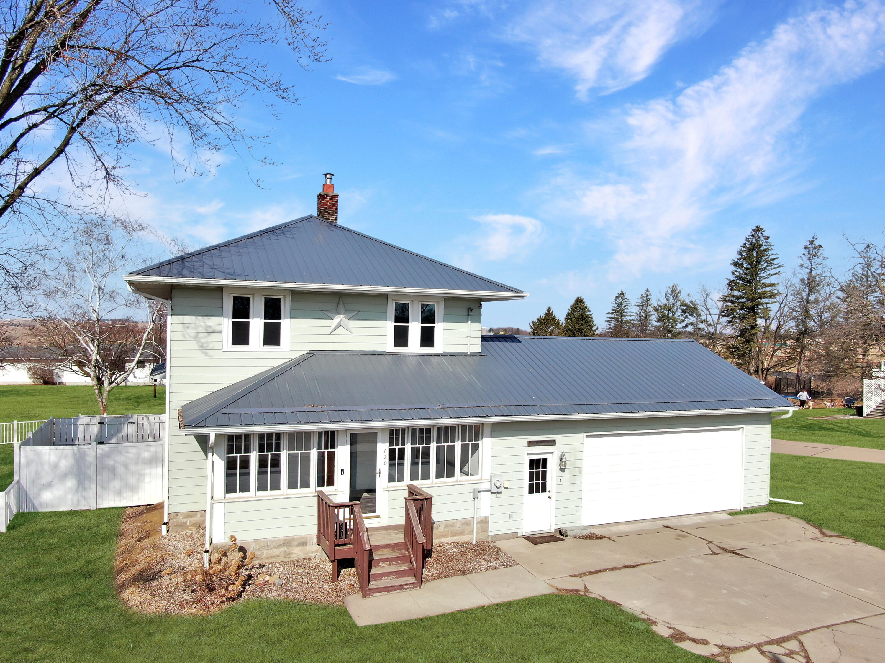 620 S Main Westby WI 54667 1909896 image1