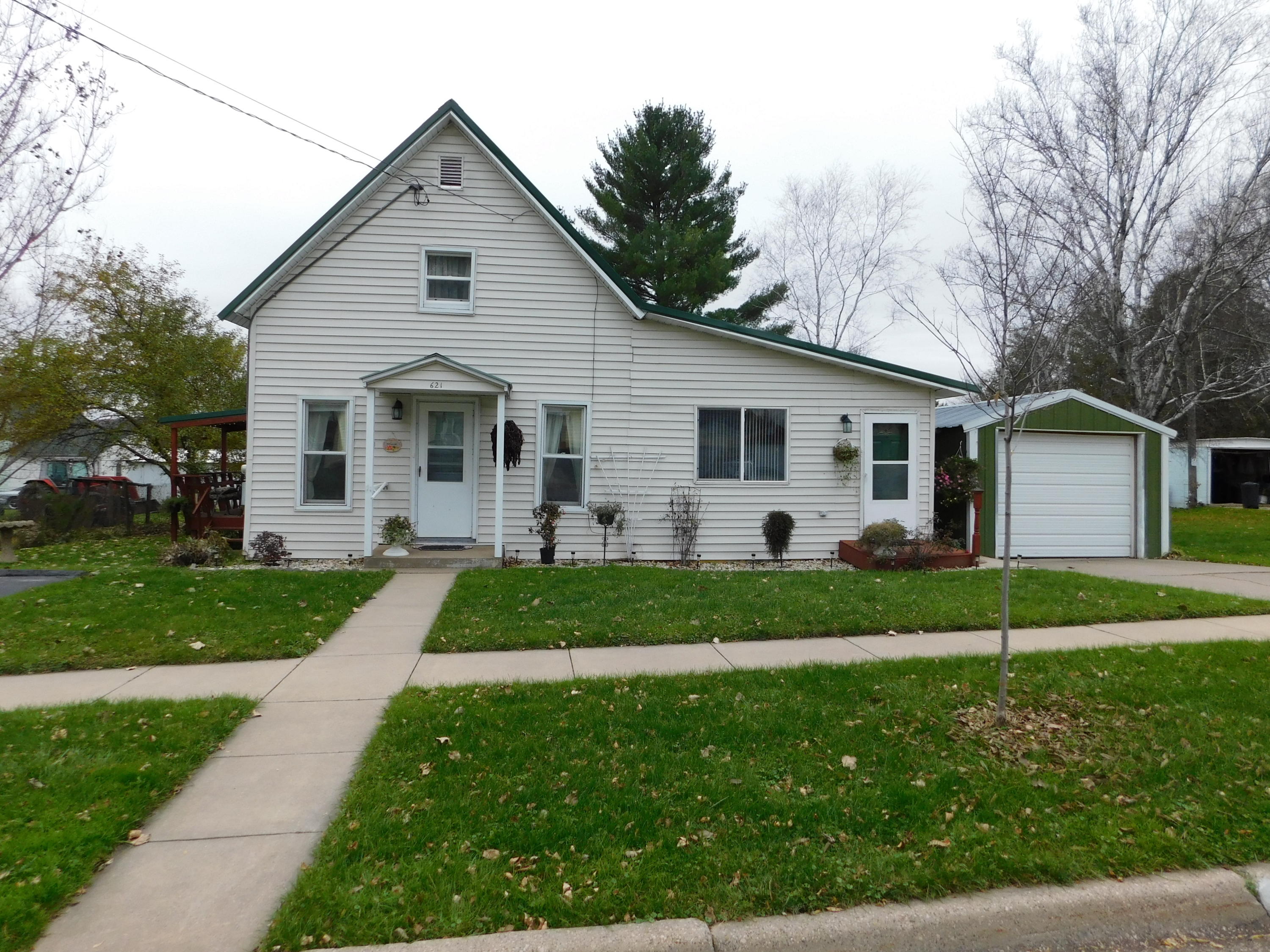 621 Hillsborough AVE, Hillsboro, WI 54634 MLS 1665733 Edina Realty