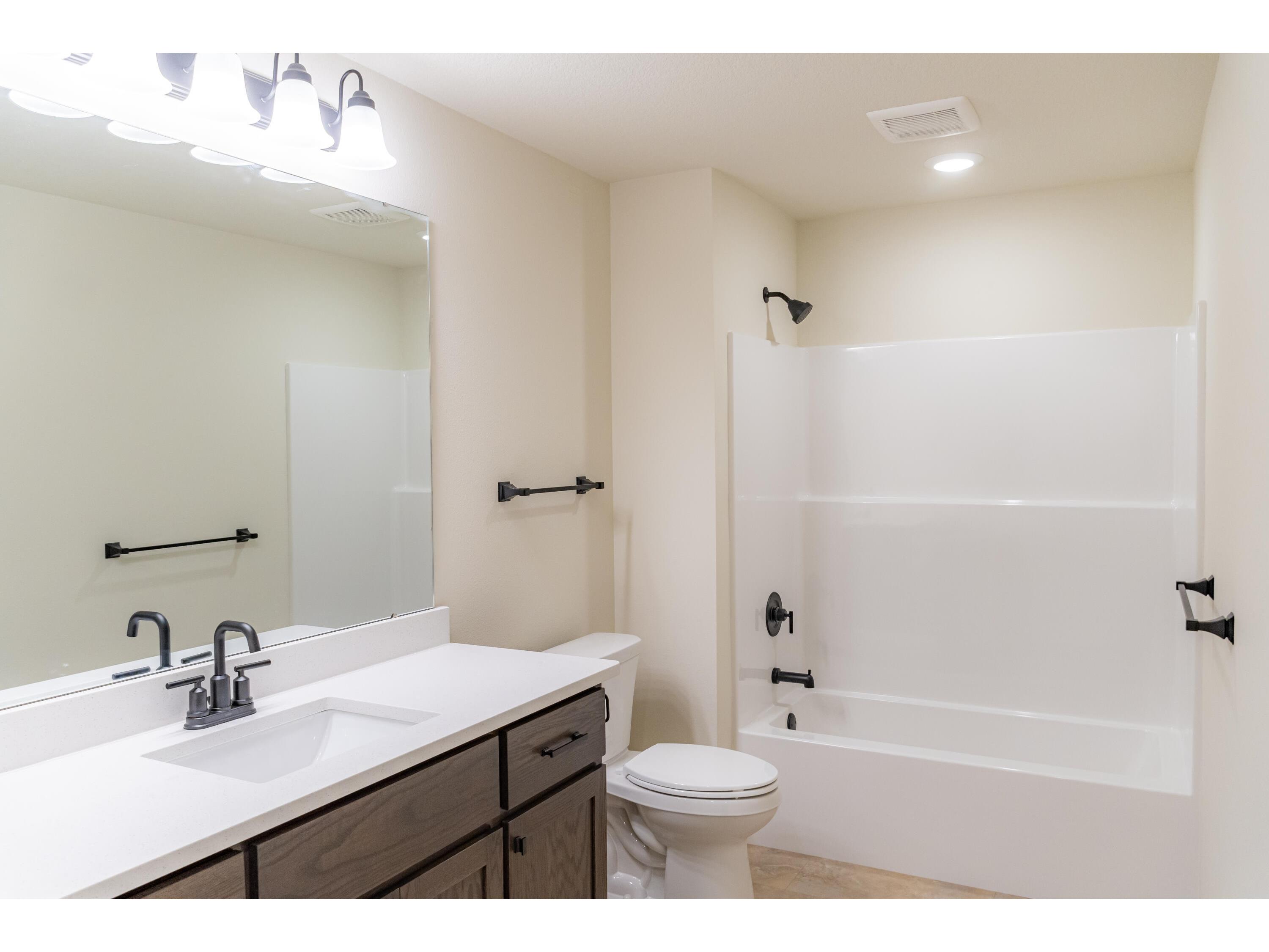 621 Johnson Onalaska WI 54650 1944387 image20