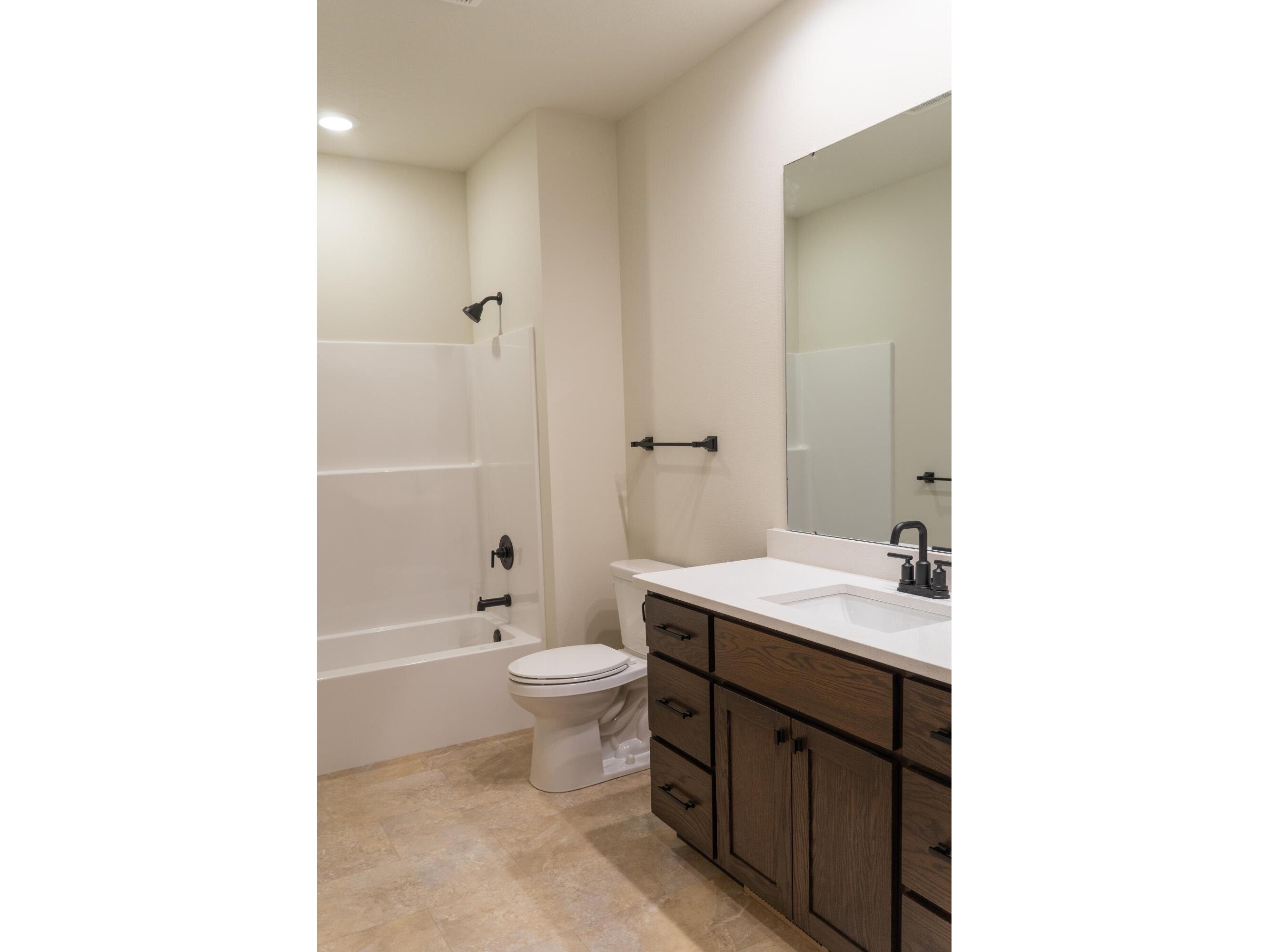 621 Johnson Onalaska WI 54650 1944387 image3