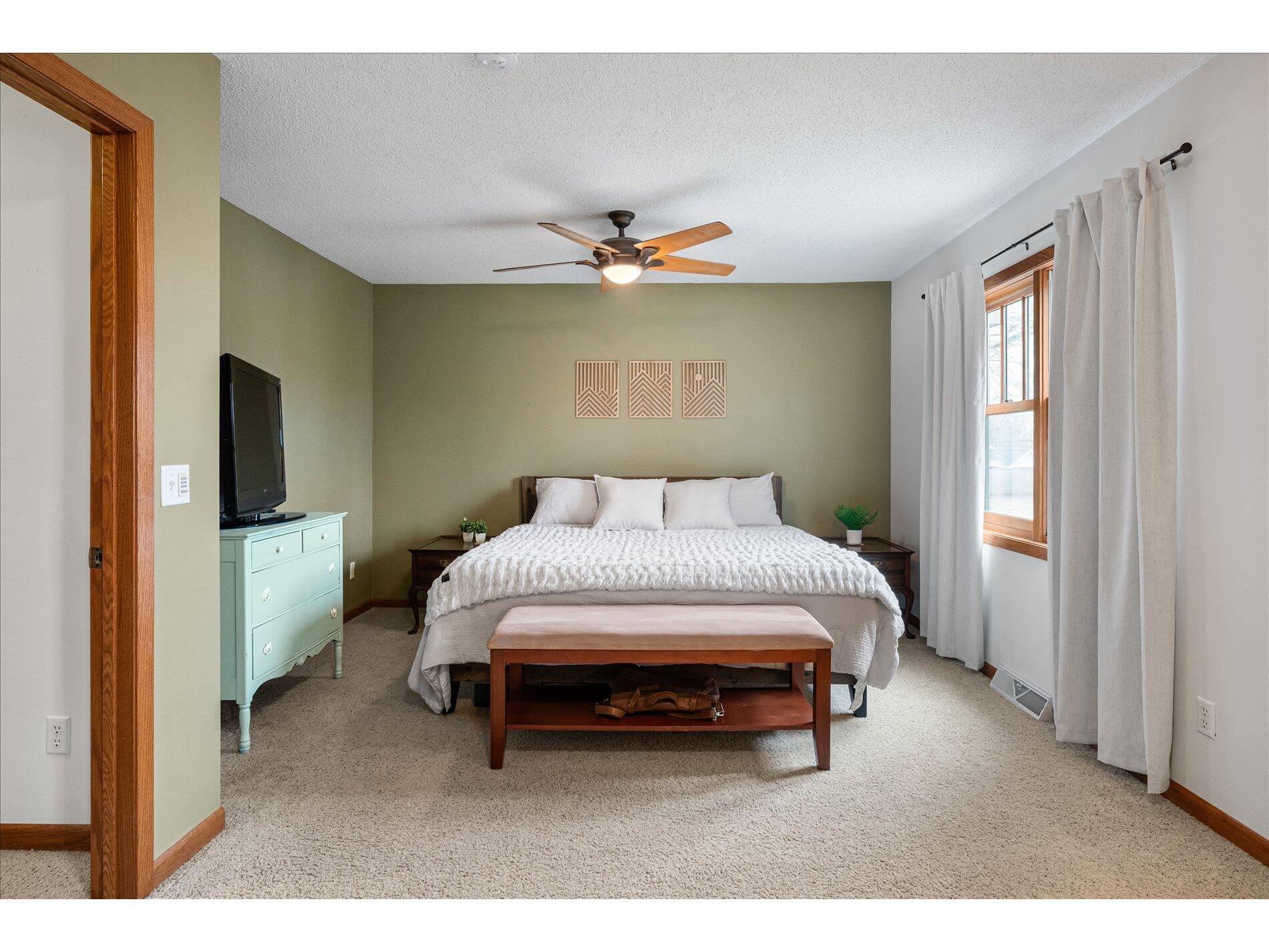 622 Johnson La Crosse WI 54601 1958296 image10