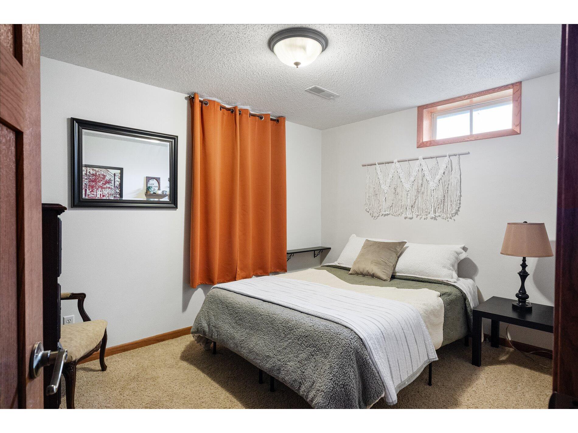 622 Johnson La Crosse WI 54601 1958296 image16