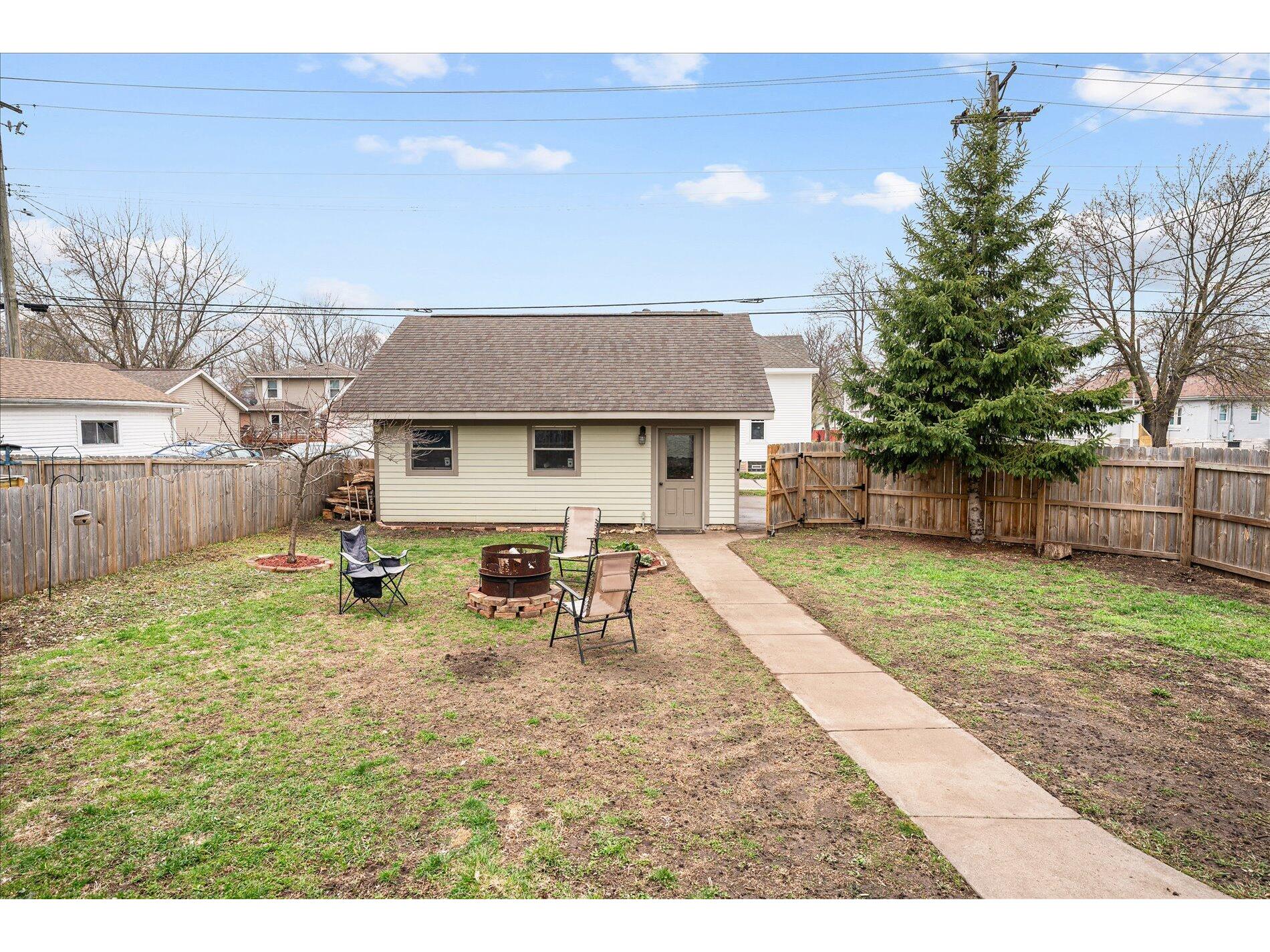 622 Johnson La Crosse WI 54601 1958296 image21
