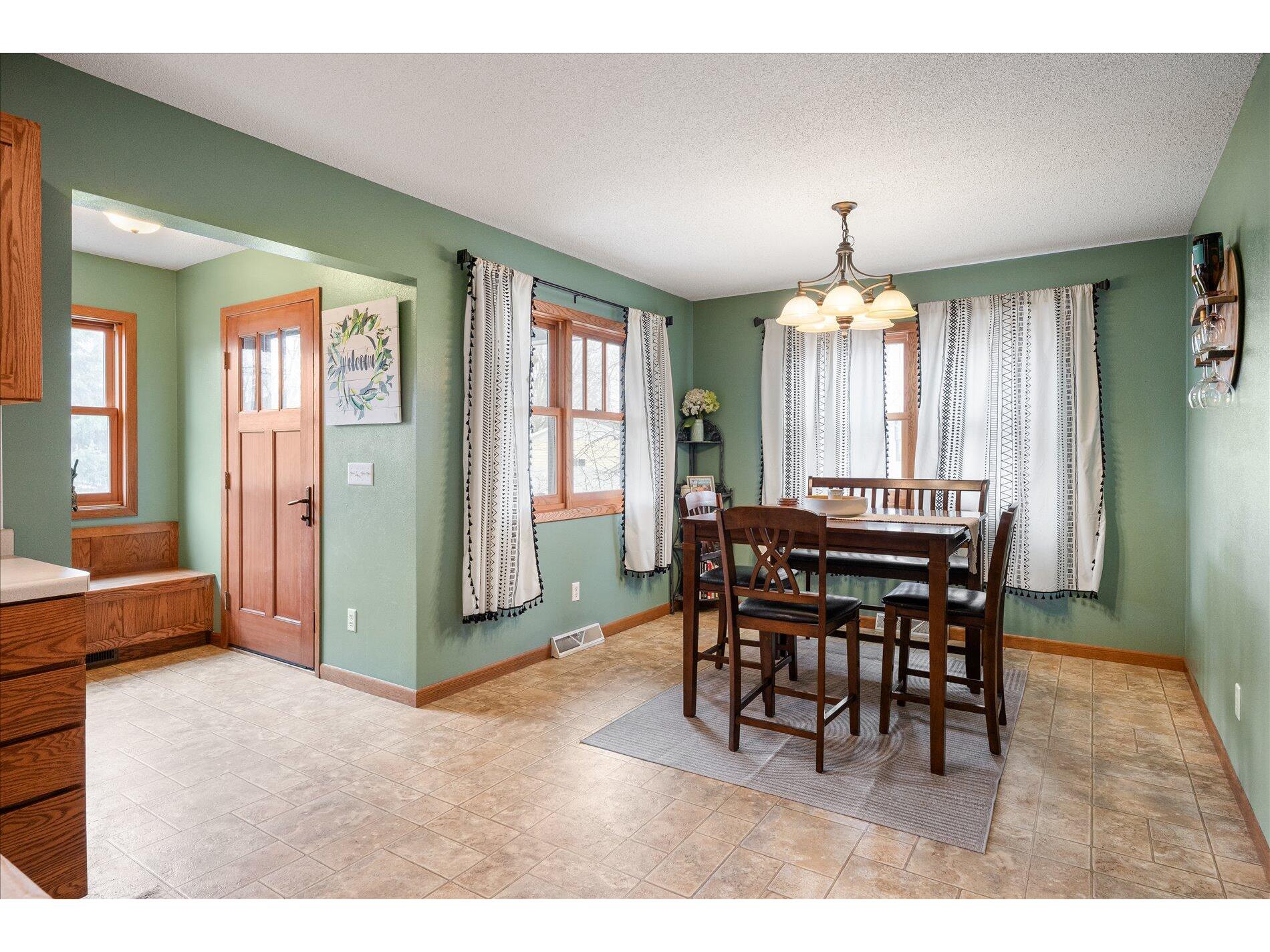 622 Johnson La Crosse WI 54601 1958296 image7