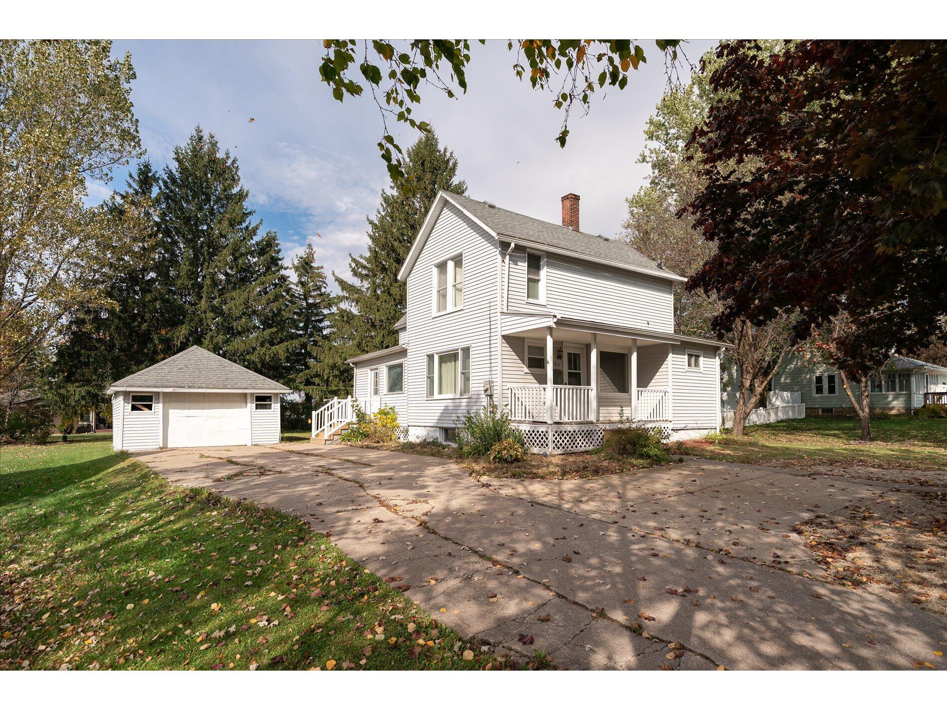 624 S Main Westby WI 54667 1939822 image1