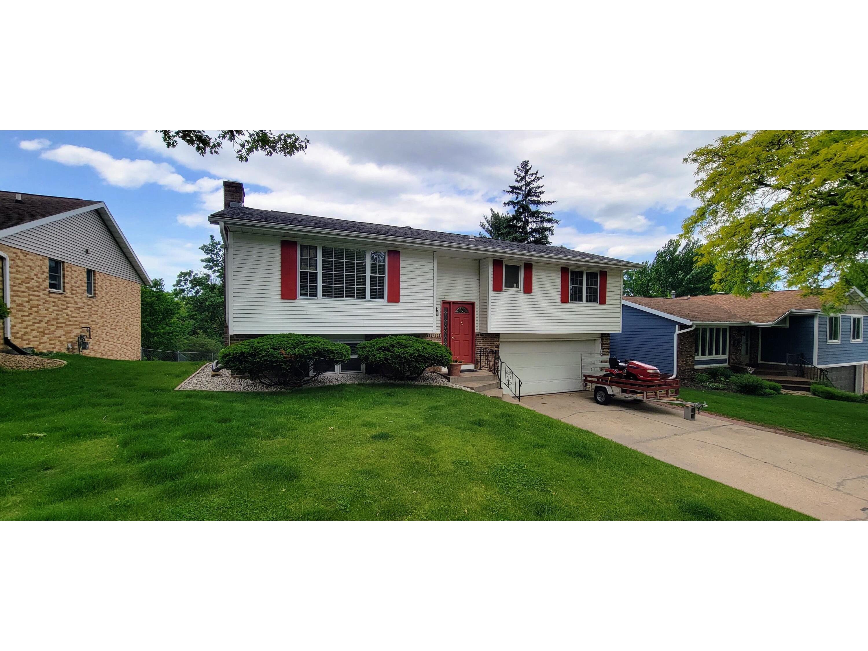 629 Hanson Ct, Onalaska, WI, 54650 MLS 1795263 Edina Realty