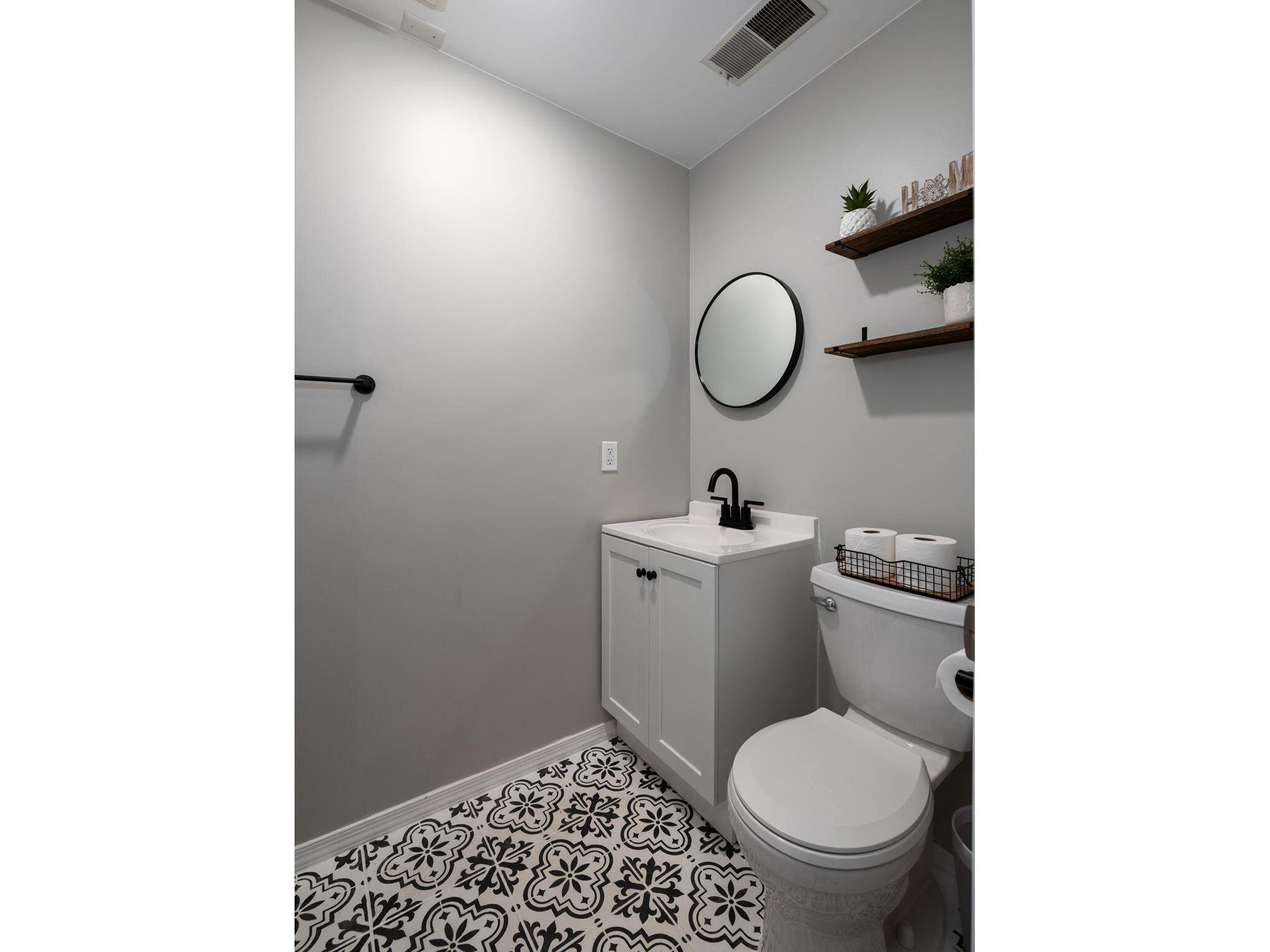 629 Hanson Onalaska WI 54650 1962220 image17