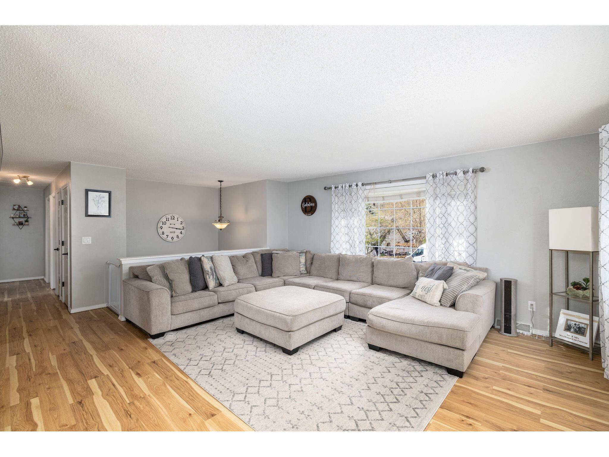 629 Hanson Onalaska WI 54650 1962220 image4