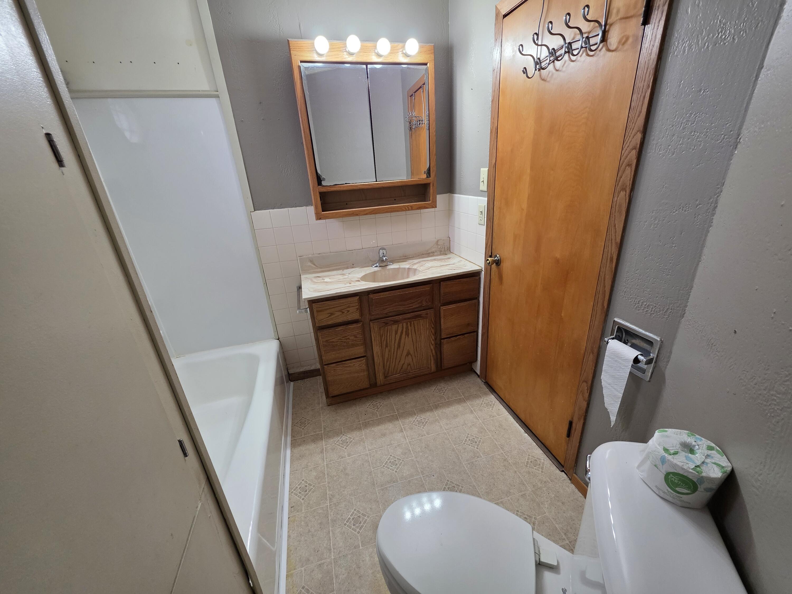 630 Albion Cashton WI 54619 1939933 image18