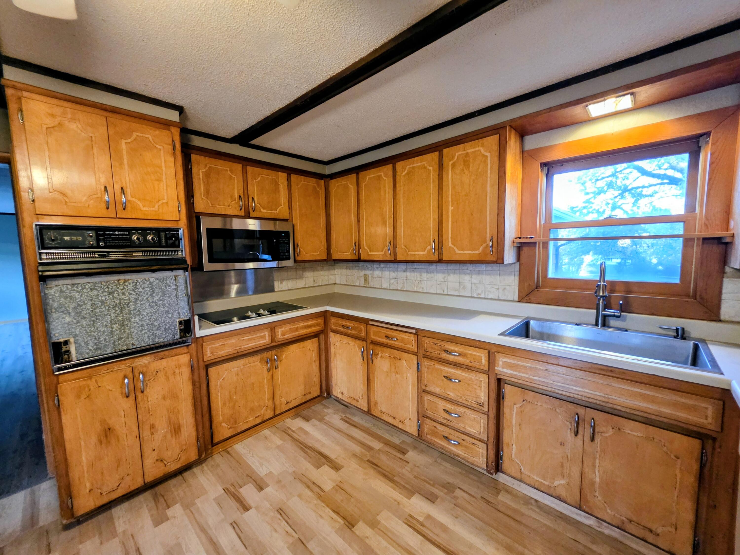 630 Albion Cashton WI 54619 1939933 image21