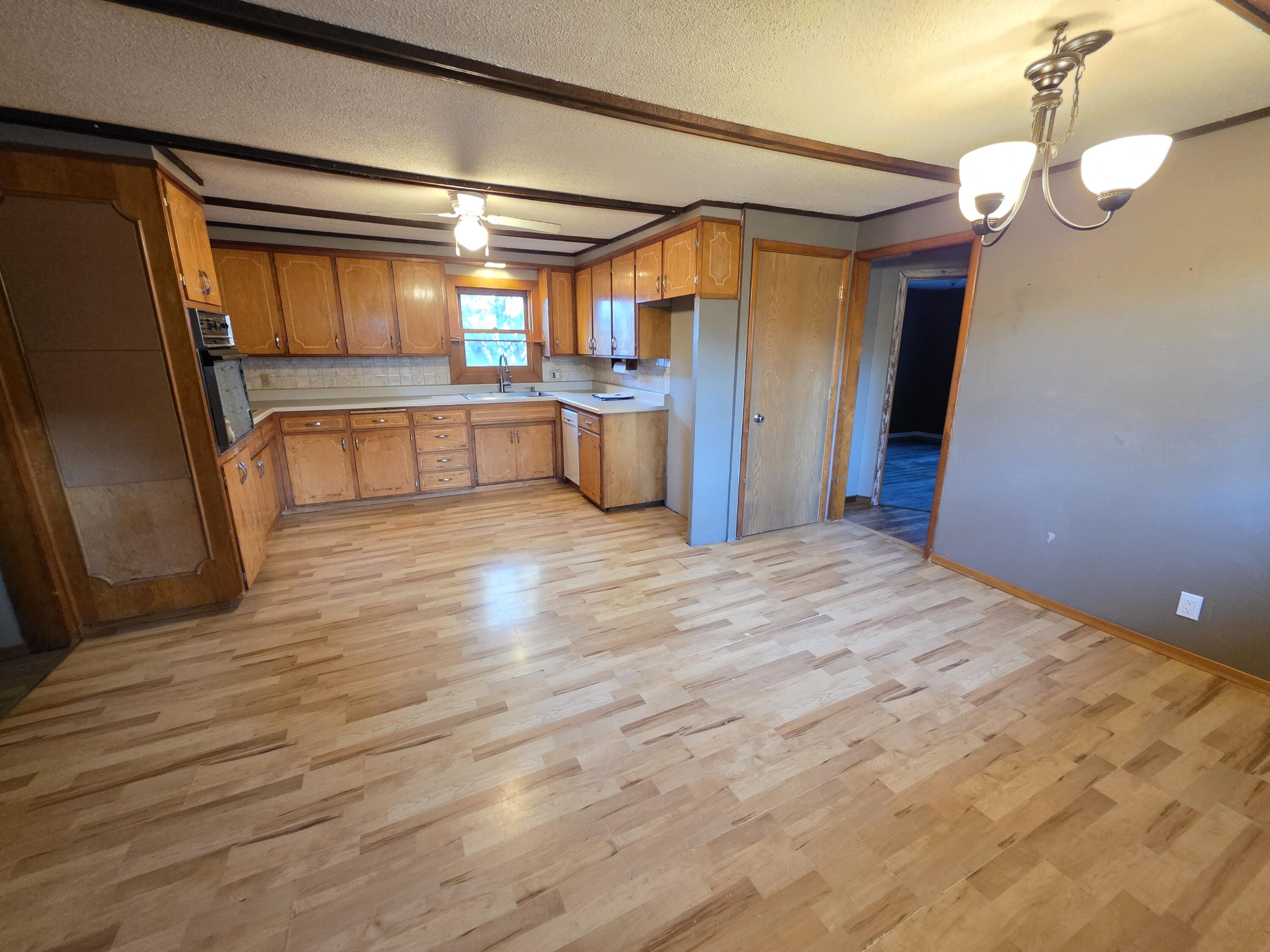 630 Albion Cashton WI 54619 1939933 image23