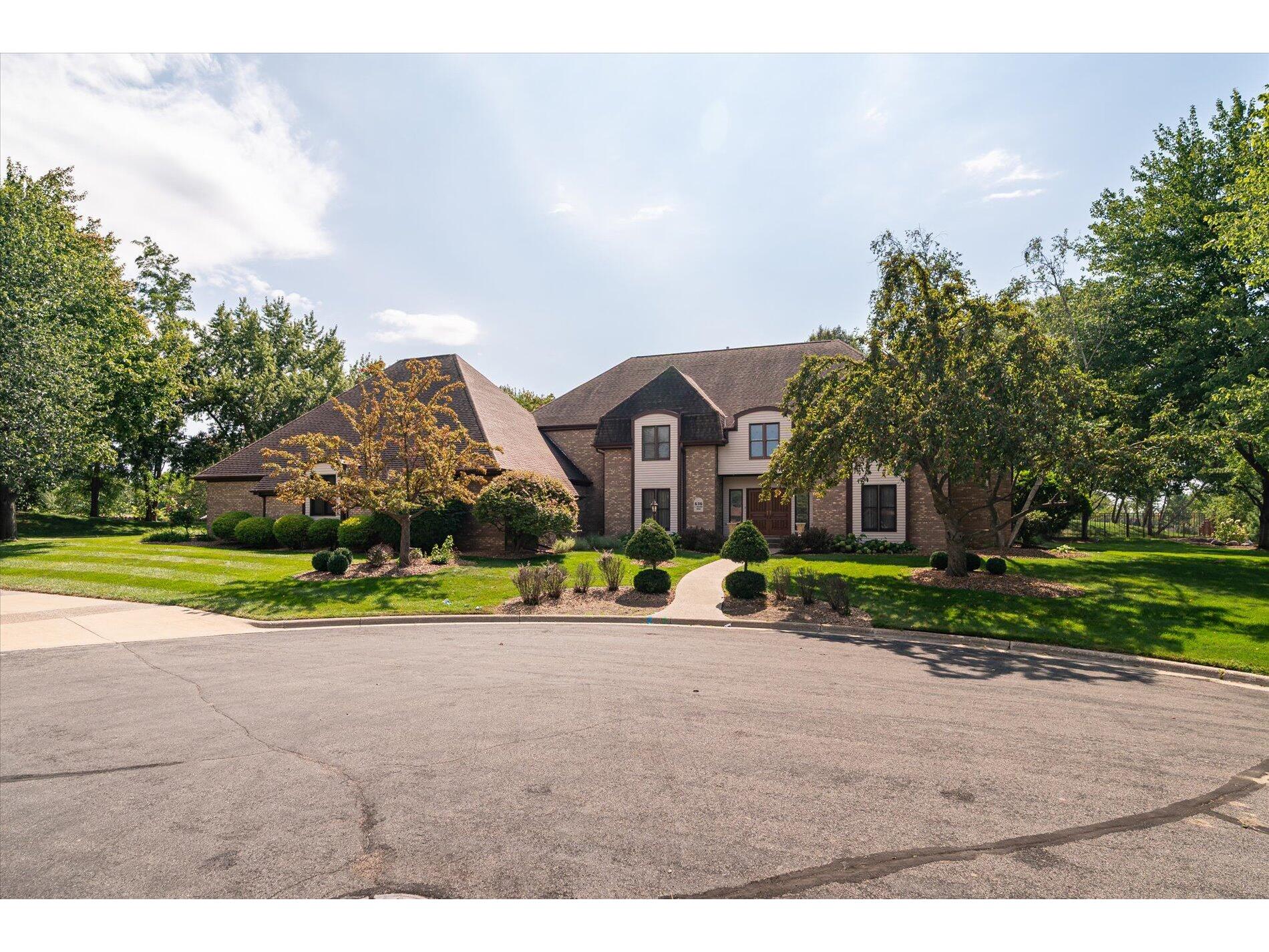 636 L Hauser Onalaska WI 54650 1939806 image1
