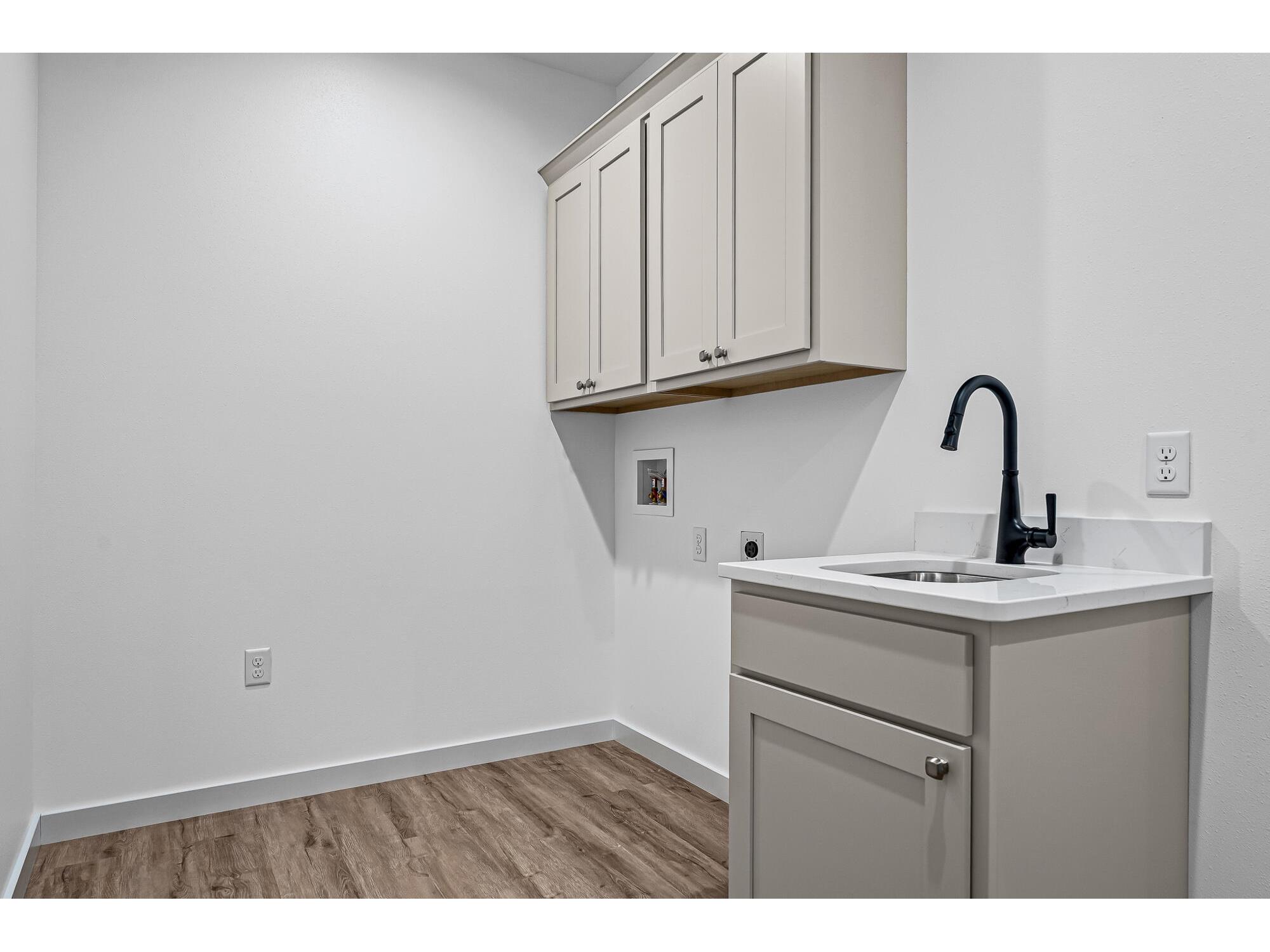 652 Boone Holmen WI 54636 1959566 image8