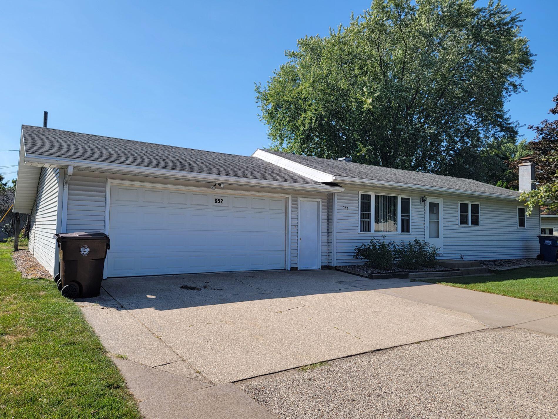 652 Green Onalaska WI 54650 1892468 image1