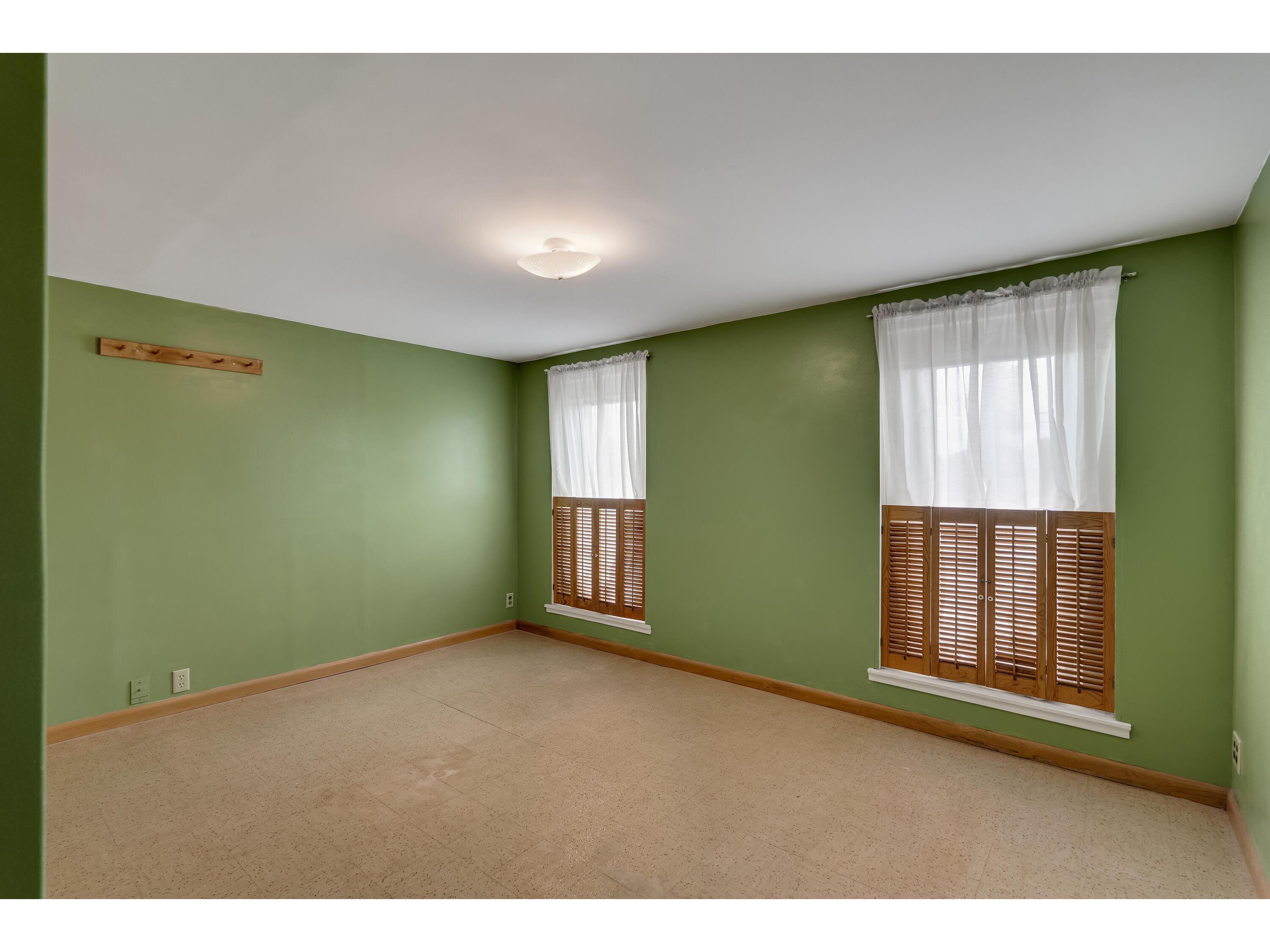 667 E Blackhawk Prairie Du Chien WI 53821 1935203 image10