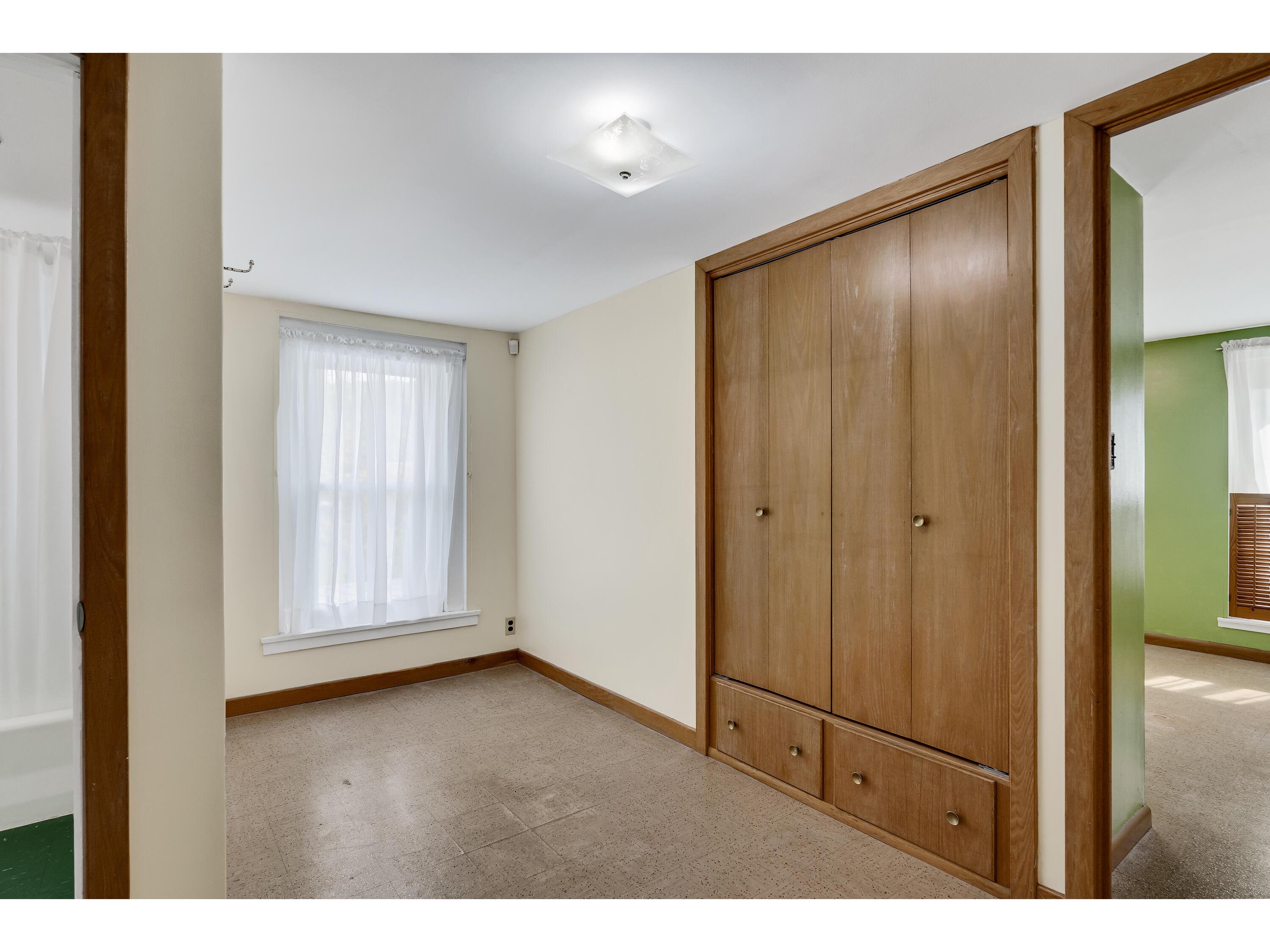 667 E Blackhawk Prairie Du Chien WI 53821 1935203 image25