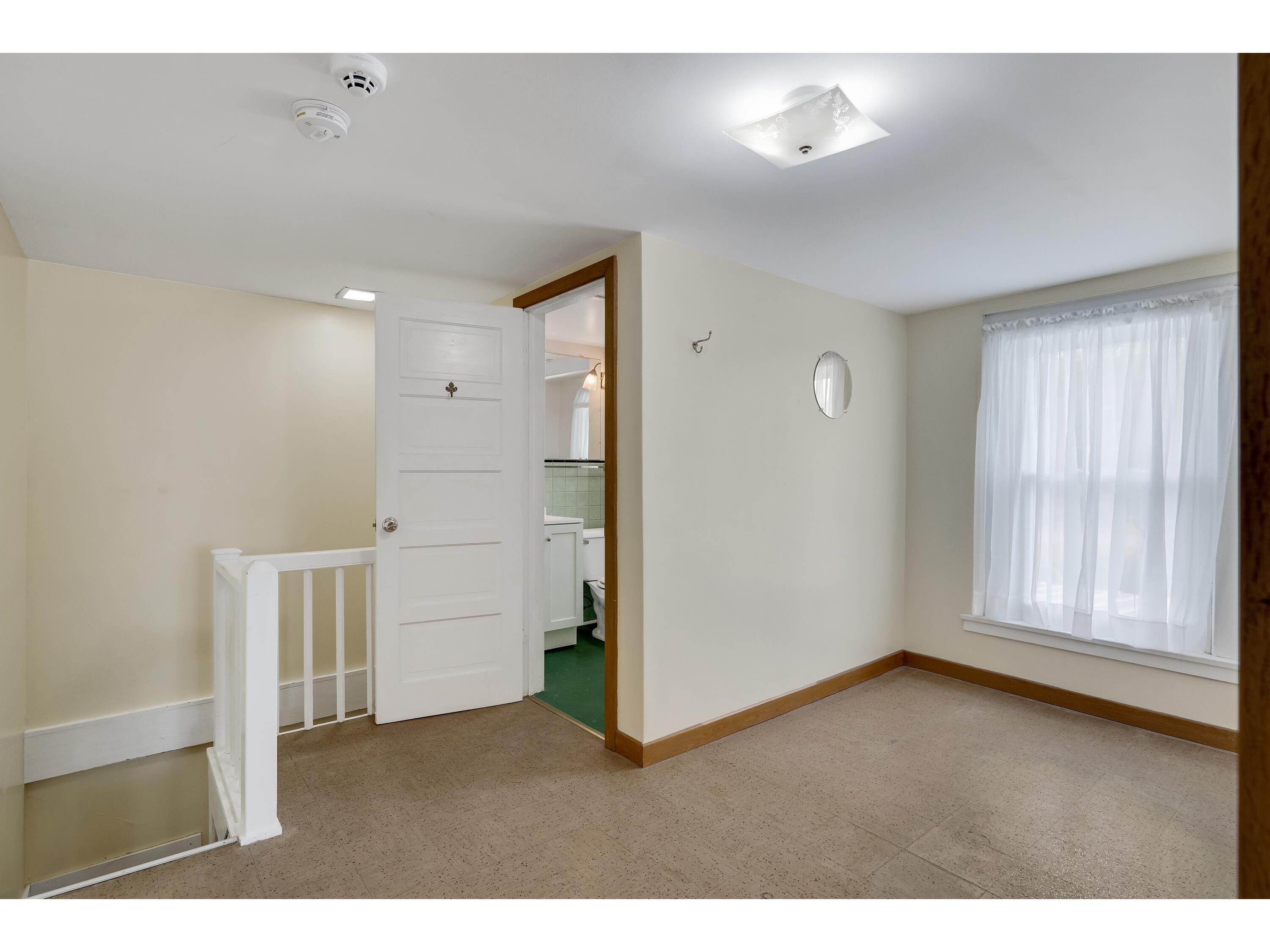 667 E Blackhawk Prairie Du Chien WI 53821 1935203 image26