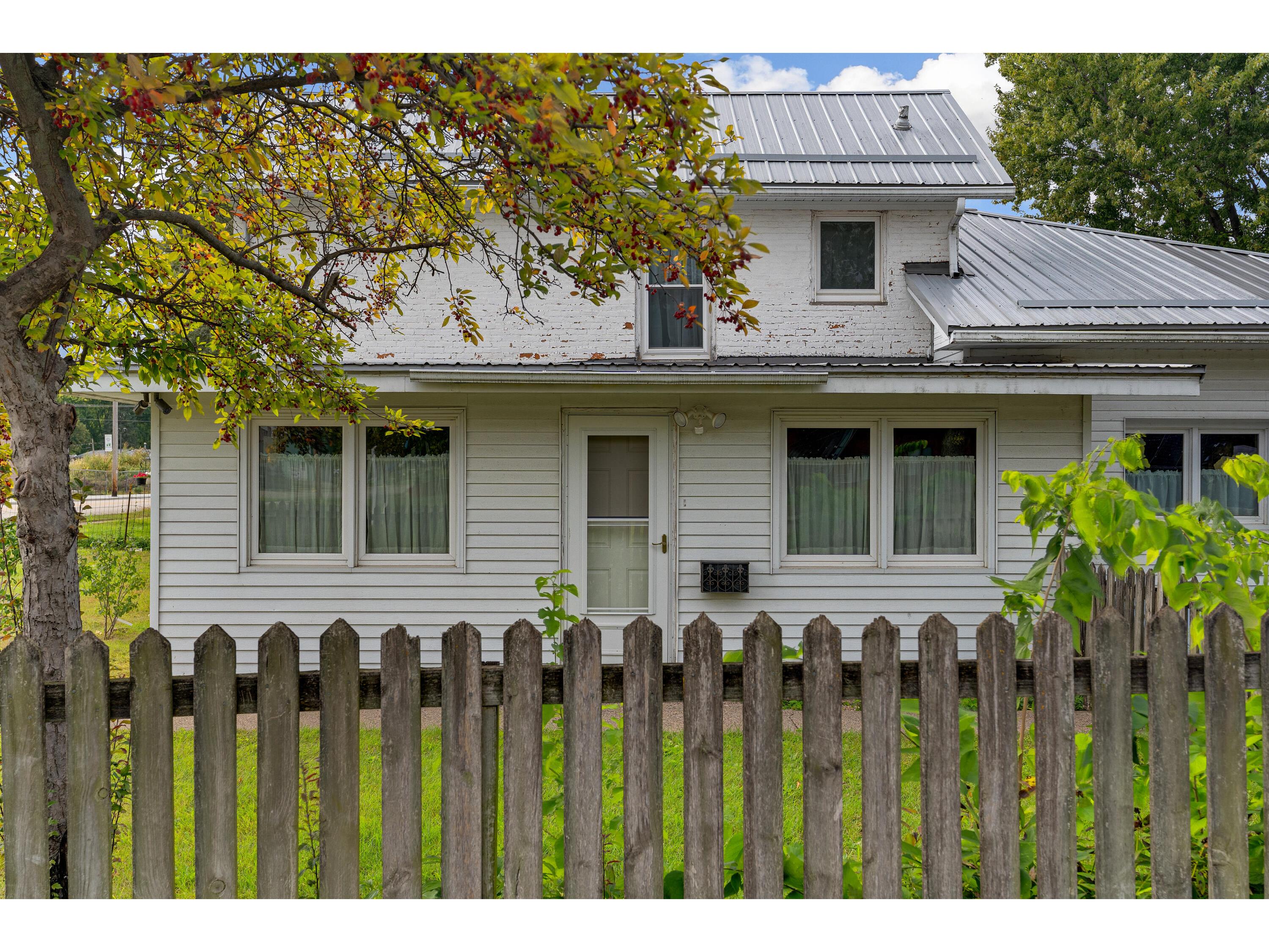 667 E Blackhawk Prairie Du Chien WI 53821 1935203 image36