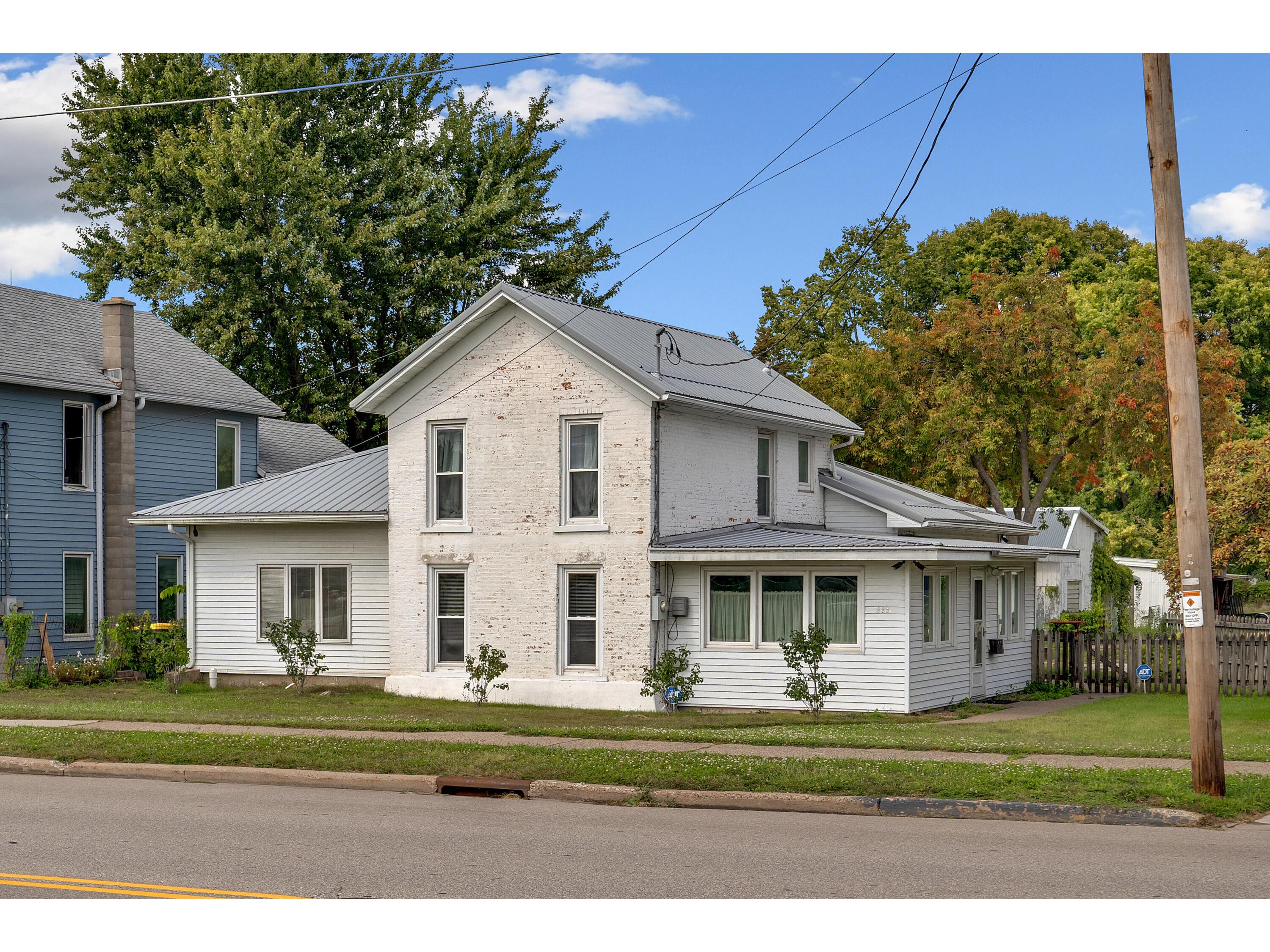 667 E Blackhawk Prairie Du Chien WI 53821 1935203 image37