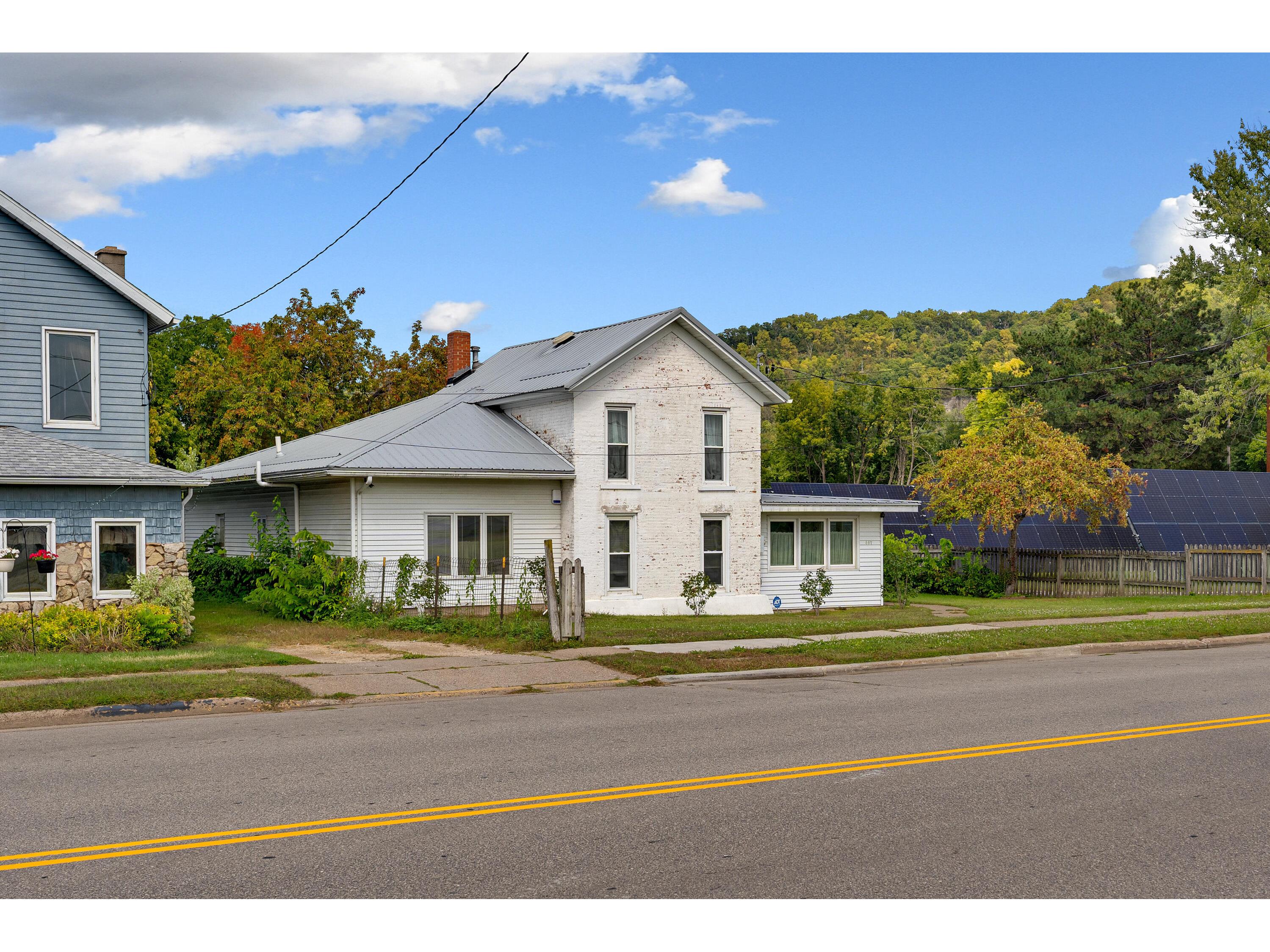 667 E Blackhawk Prairie Du Chien WI 53821 1935203 image38