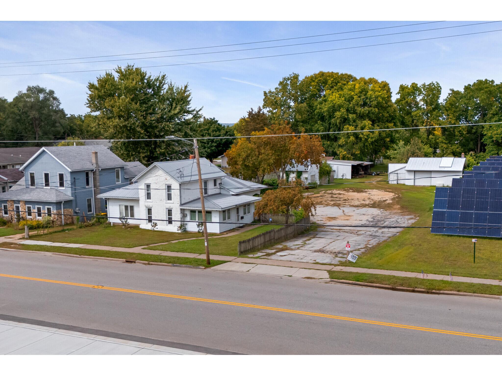 667 E Blackhawk Prairie Du Chien WI 53821 1935203 image42