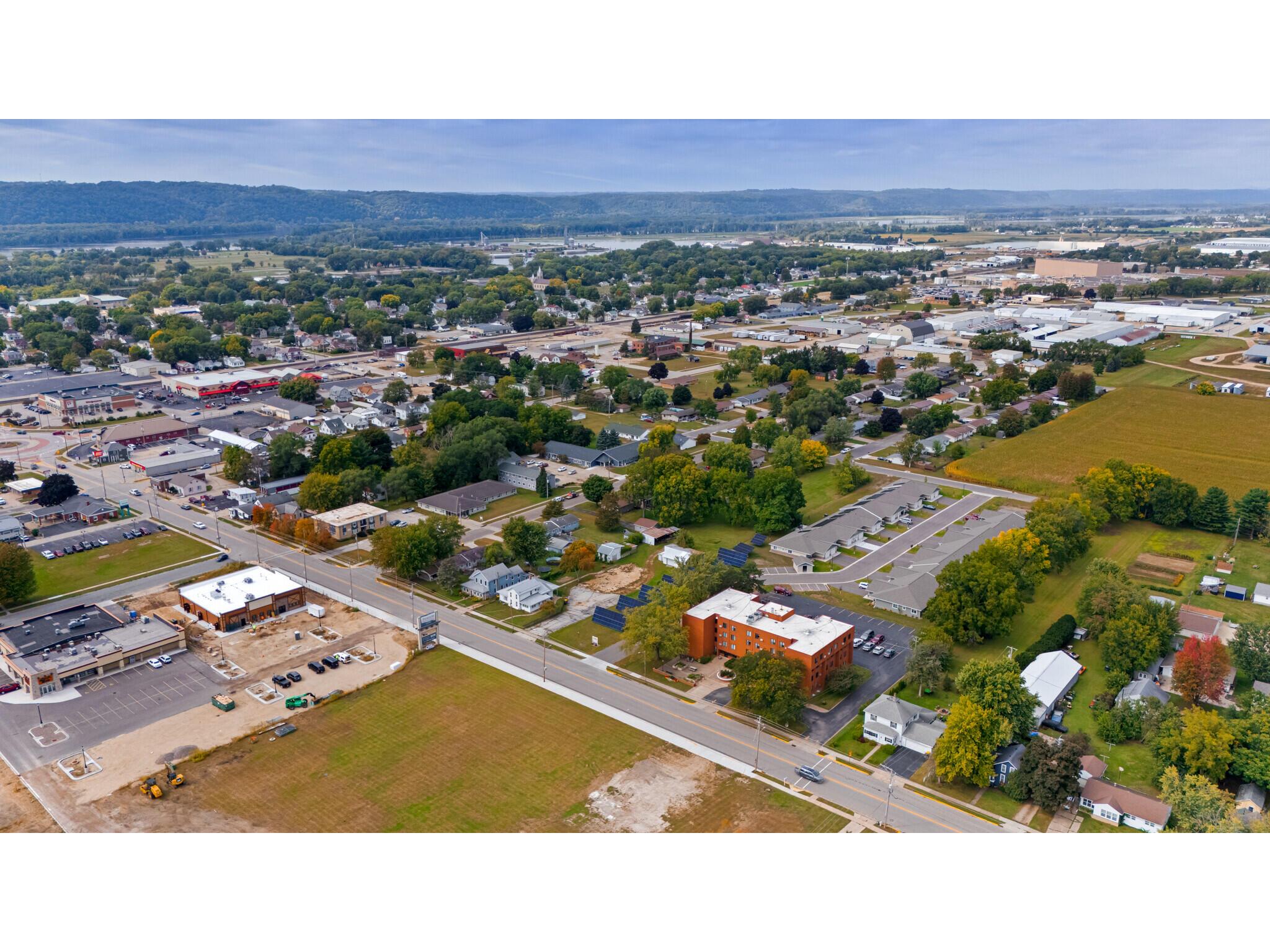 667 E Blackhawk Prairie Du Chien WI 53821 1935203 image50