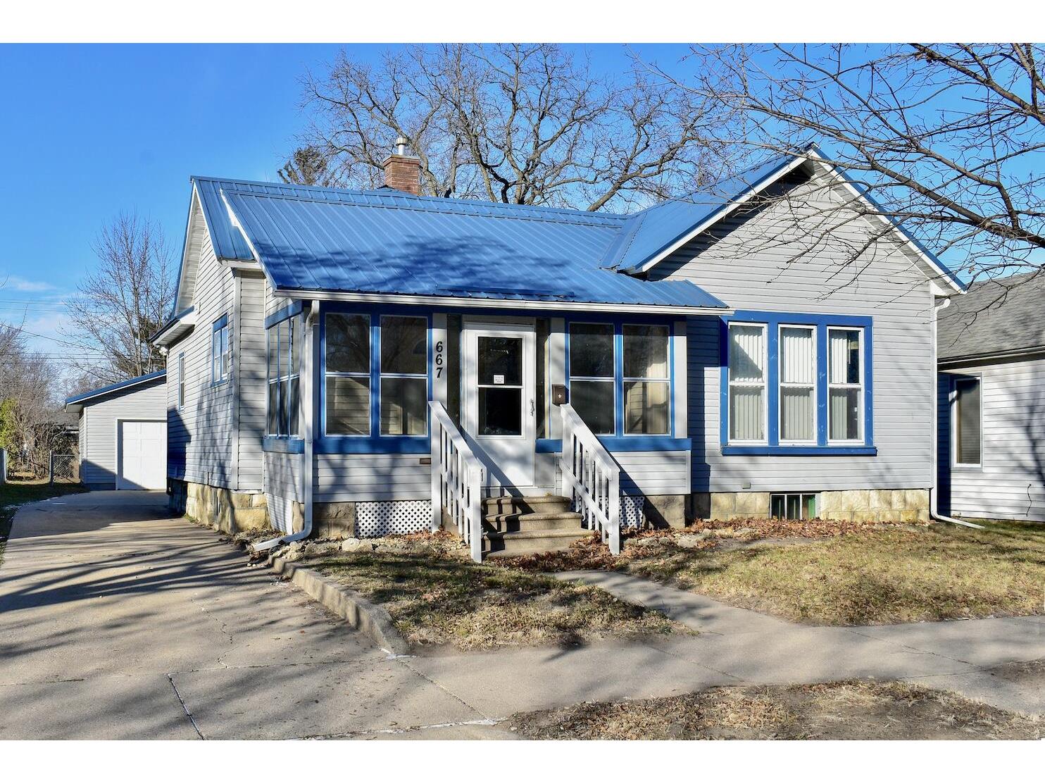 667 Harriet Winona MN 55987 1901326 image1