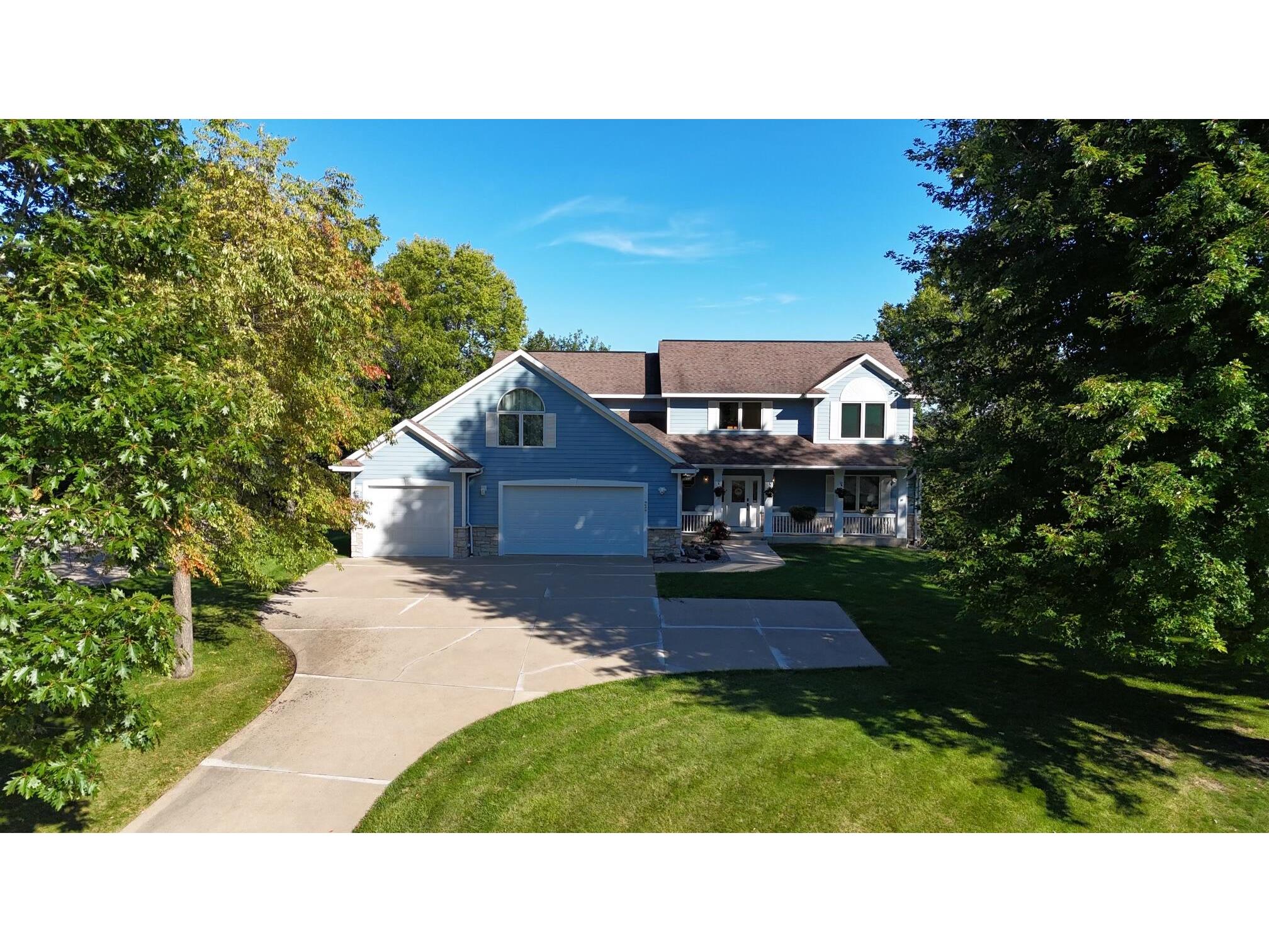 68 Mc Intosh La Crescent MN 55947 1891005 image1