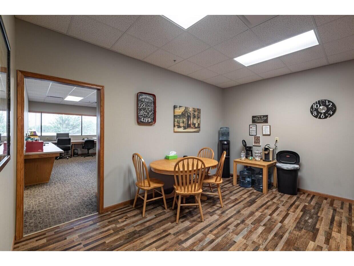 700 3rd #101A La Crosse WI 54601 1912181 image12