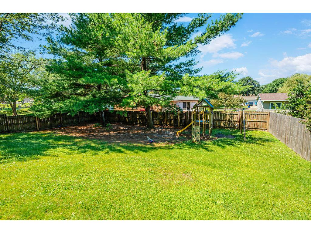701 Fanta Reed Campbell WI 54603 1970690 image36