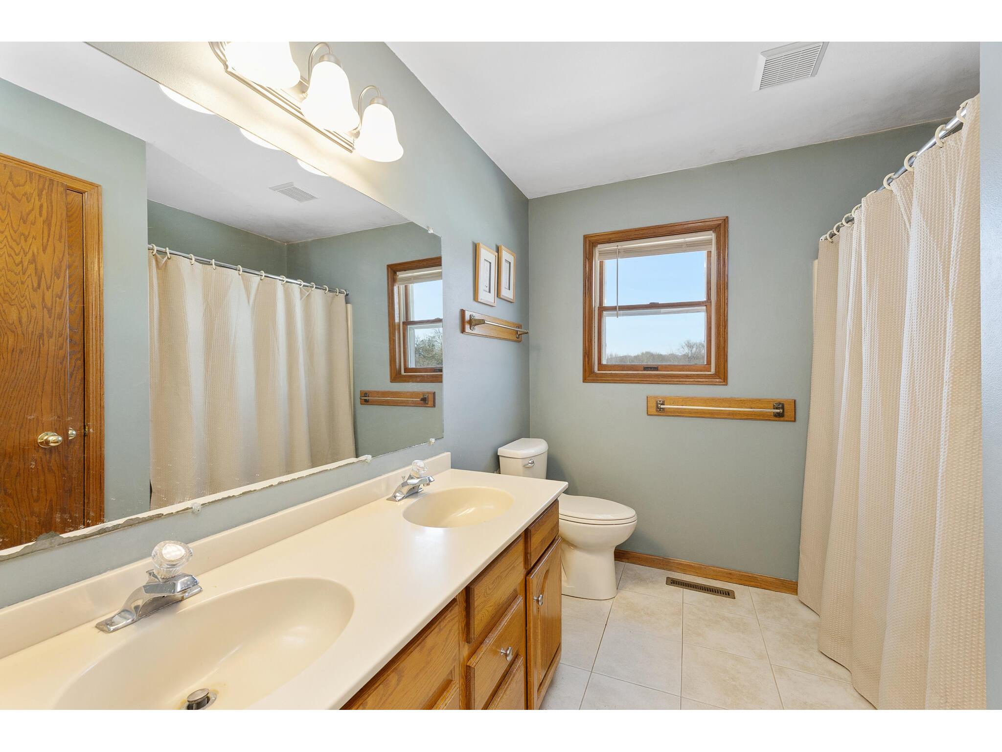 701 Parkridge Onalaska WI 54650 1954557 image19