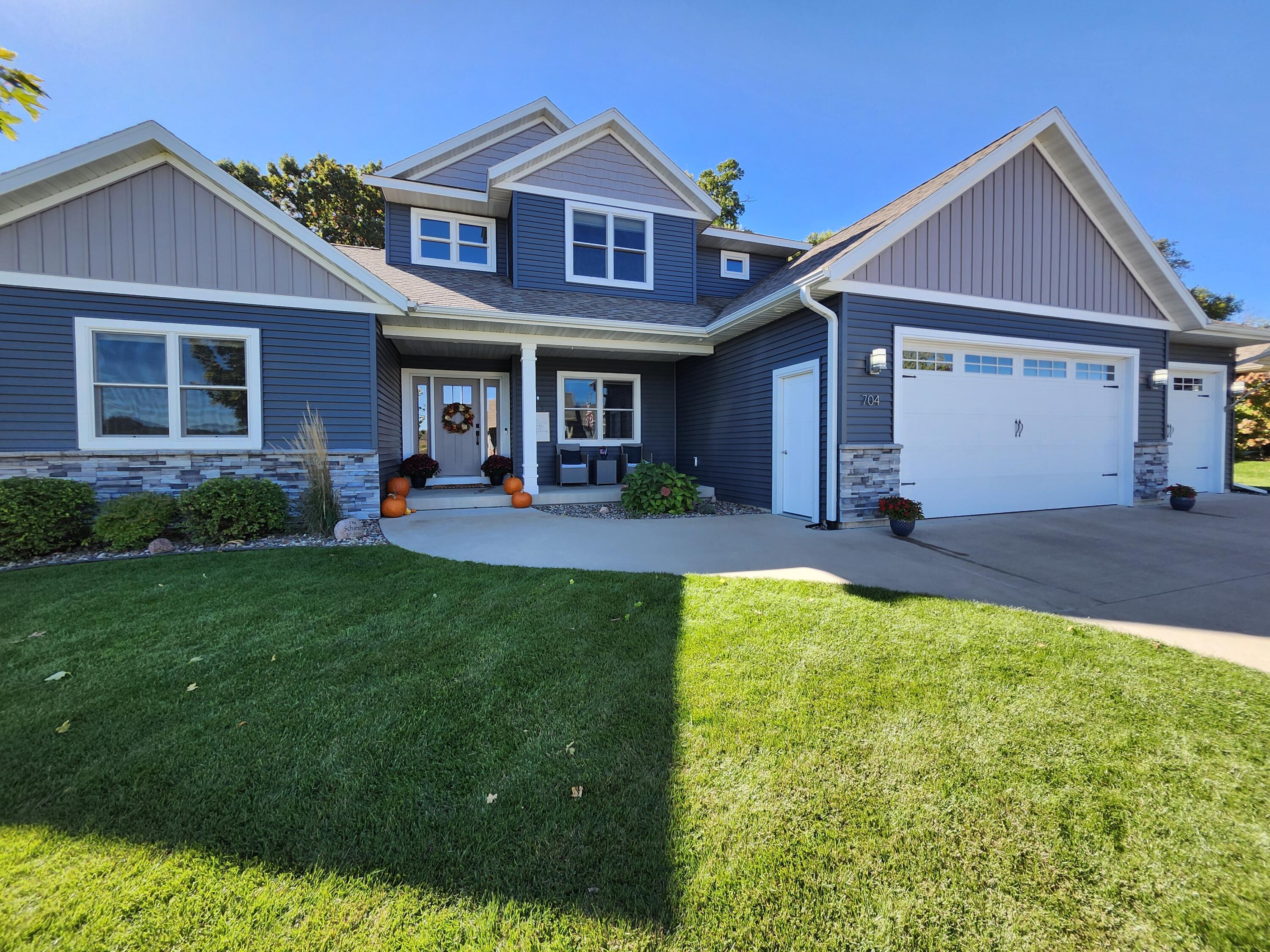 704 Knollwood Holmen WI 54636 1937583 image1