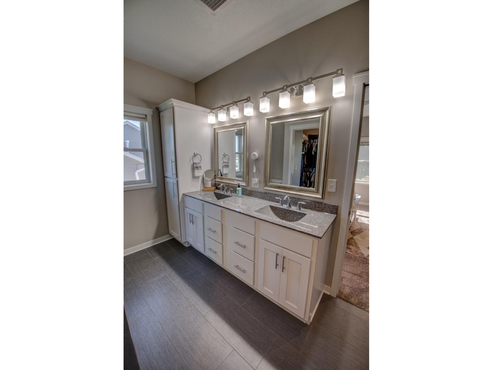 704 Knollwood Holmen WI 54636 1937583 image12