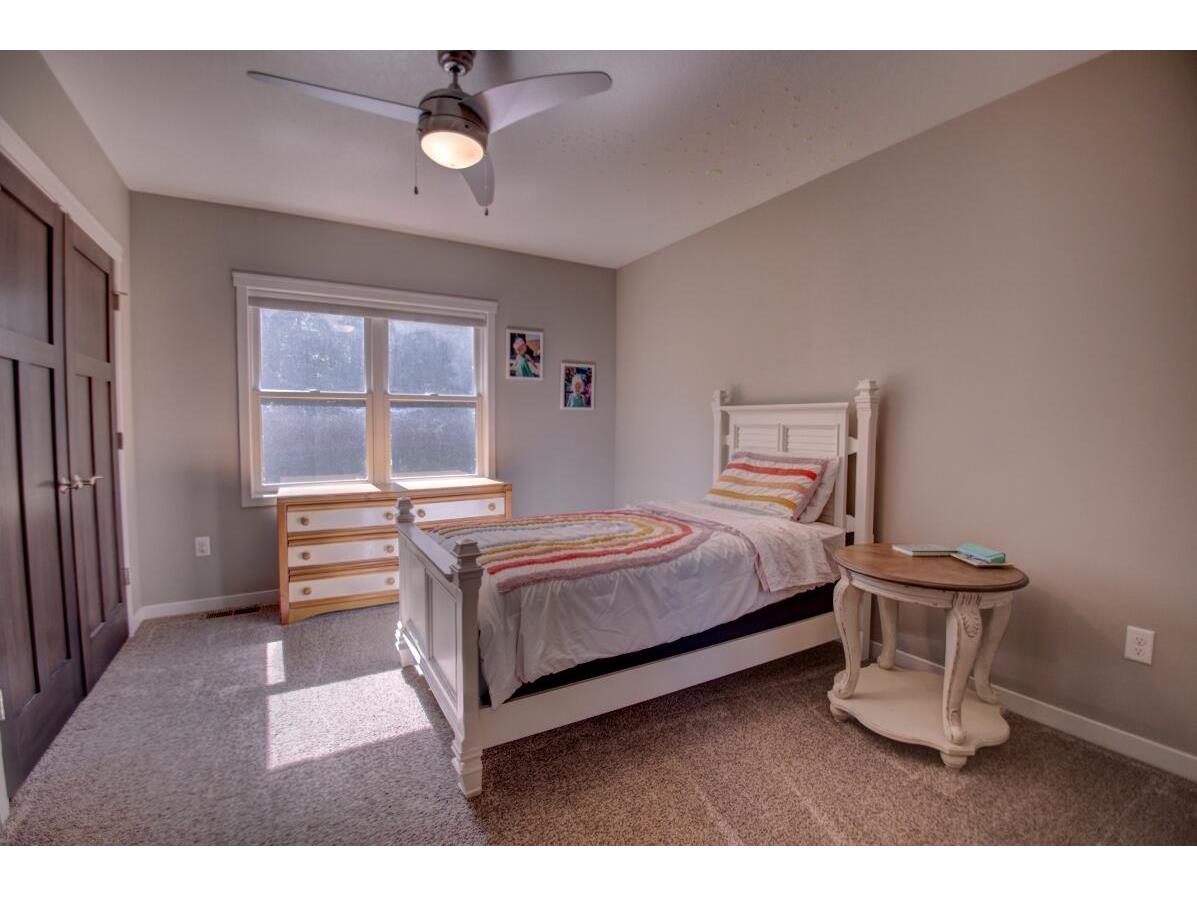 704 Knollwood Holmen WI 54636 1937583 image30