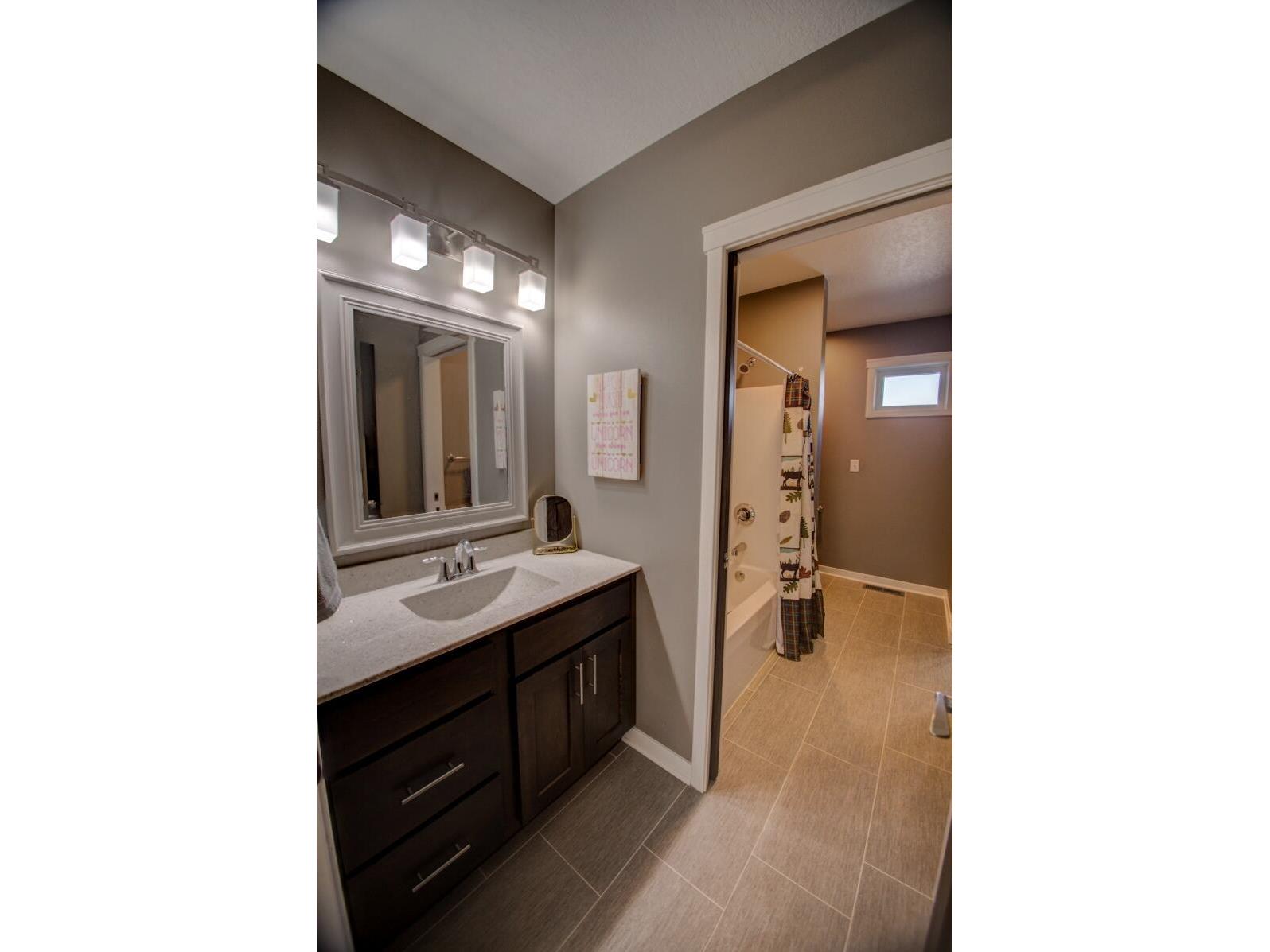 704 Knollwood Holmen WI 54636 1937583 image32