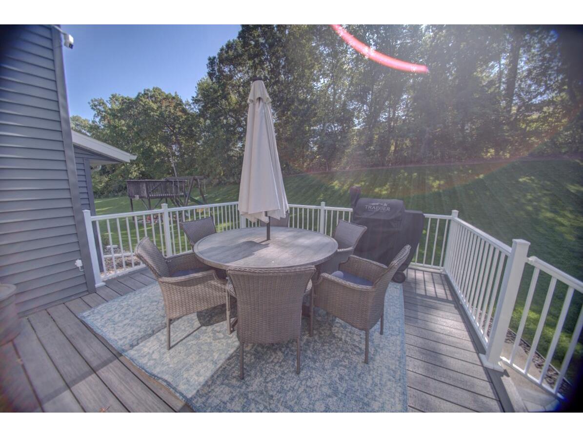 704 Knollwood Holmen WI 54636 1937583 image53