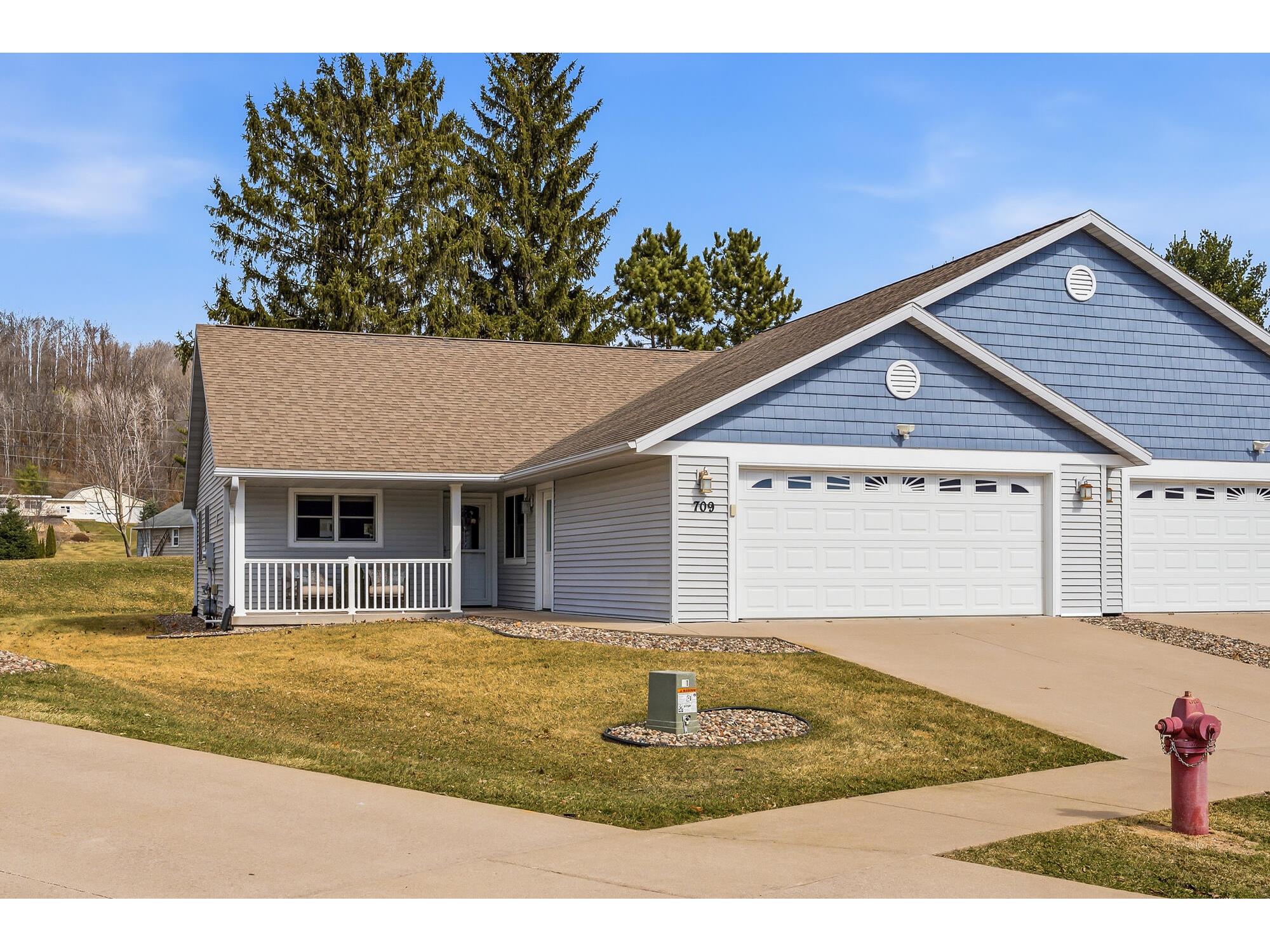 709 Wildwood La Crescent MN 55947 1953558 image1