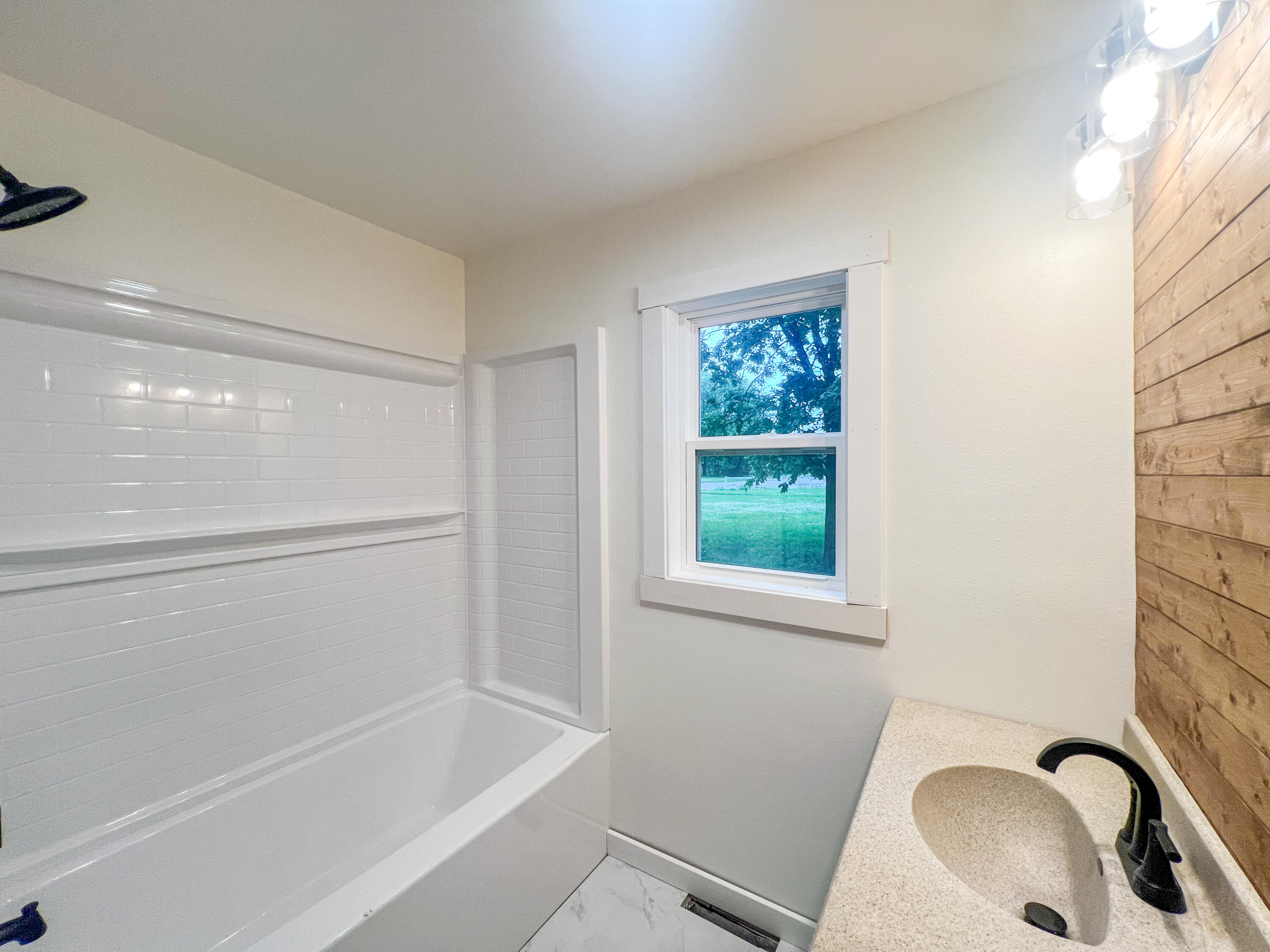 709 Wolcott Sparta WI 54656 1970131 image12
