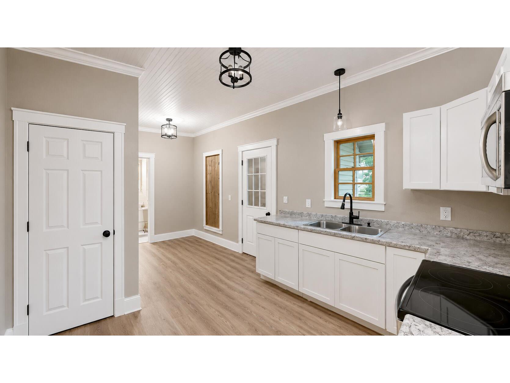 709 Wolcott Sparta WI 54656 1970131 image4
